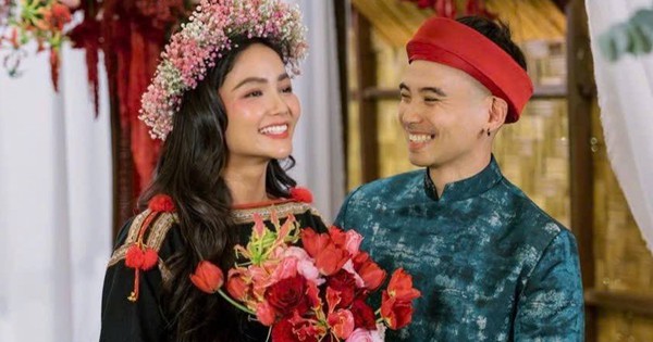 HOT: Lộ ảnh đám cưới bí mật của H'Hen Niê 28 HOT: Lộ ảnh đám cưới bí mật của H'Hen Niê 48367970212544416427148728645267063207548320n 17419400937121483623477 1741941208648 1741941208874631404956 114 0 554 841 crop 17419412625092123453272jpg
