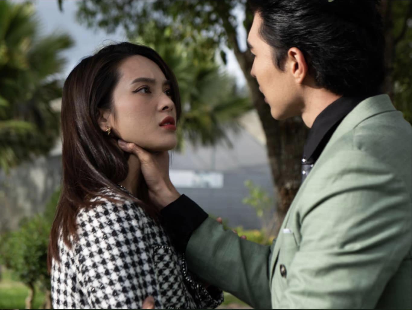 Tổng tài Việt viral khắp cõi mạng vì thần thái nét căng, nhan sắc thăng hạng sau 4 năm quá sốc- Ảnh 5.