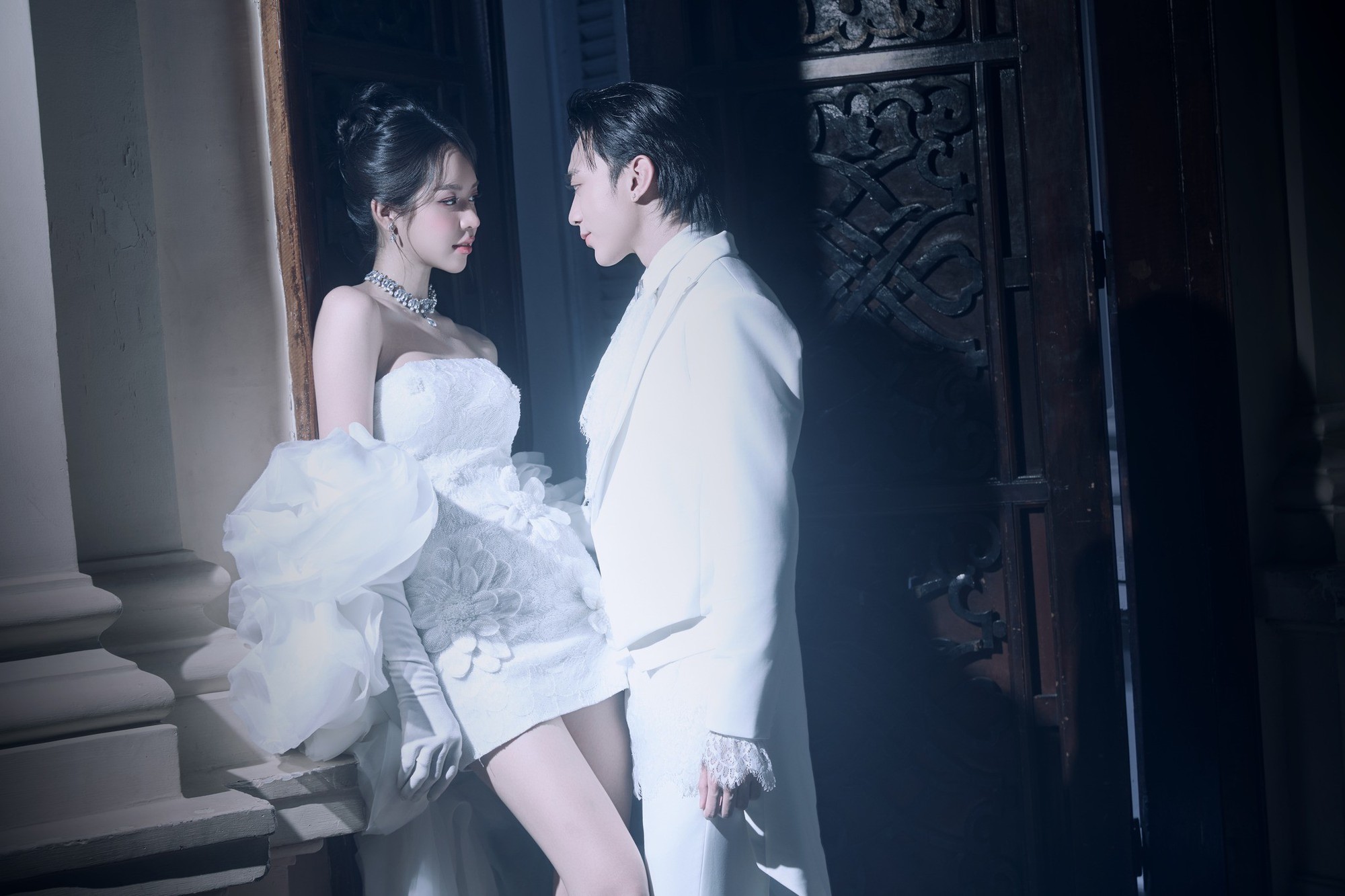 “Xào couple” ở showbiz Việt: Chiêu trò cũ rích,