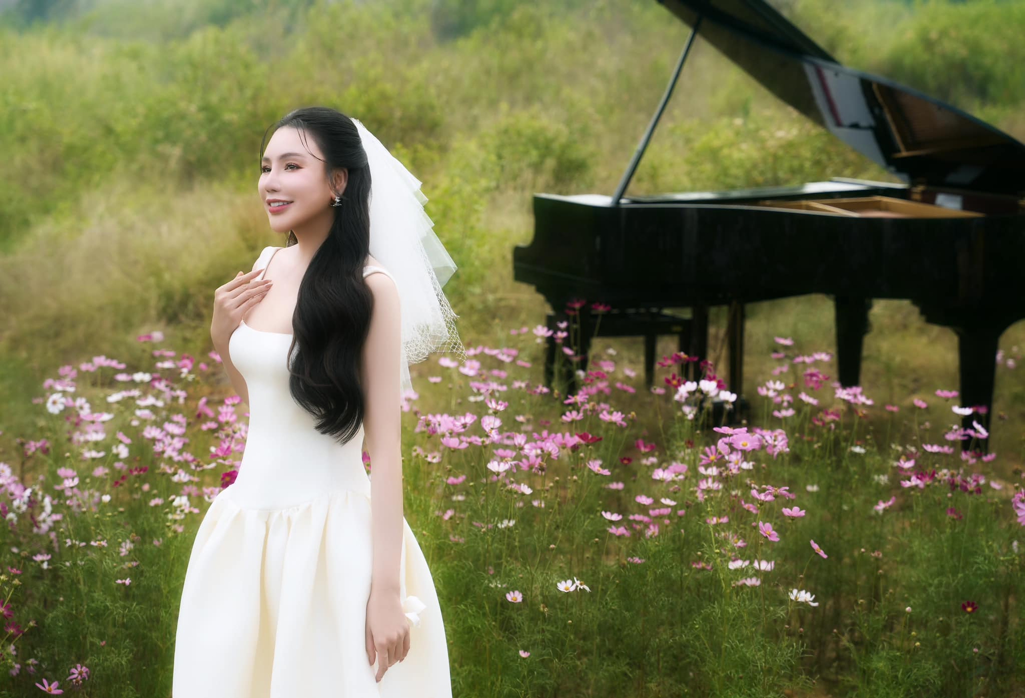 HOT: Hồ Quỳnh Hương cưới ngày mai, thông tin chú rể được hé lộ- Ảnh 1.