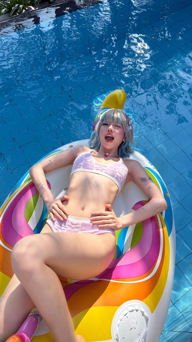 Ciin diện bikini nóng bỏng, đọ dáng với Xuân Ca, fan nhận không ra- Ảnh 5. Ciin diện bikini nóng bỏng, đọ dáng với Xuân Ca, fan nhận không ra- Ảnh 5.