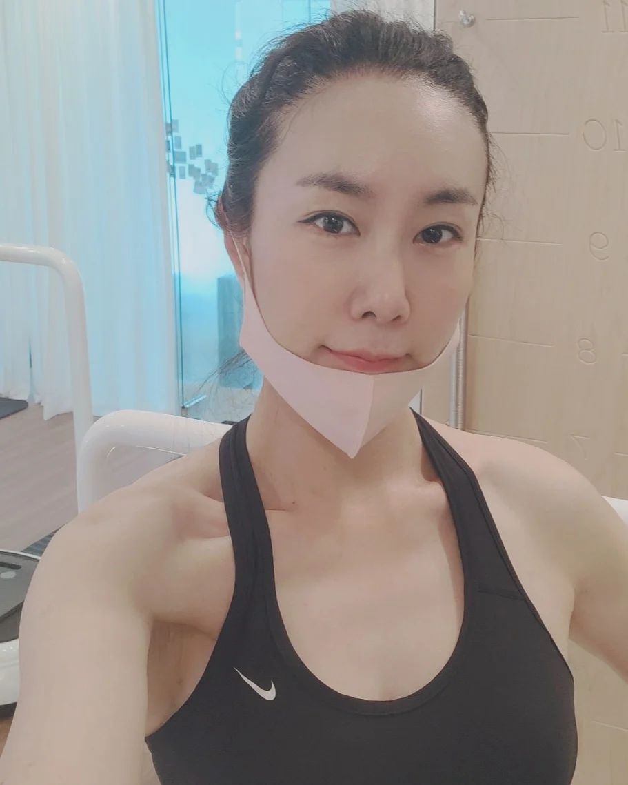 Mỹ nhân phim Sex is Zero gây sốc với nhan sắc trẻ đẹp khó tin, bị gạ gẫm hàng chục năm vì cảnh nóng táo bạo- Ảnh 3.