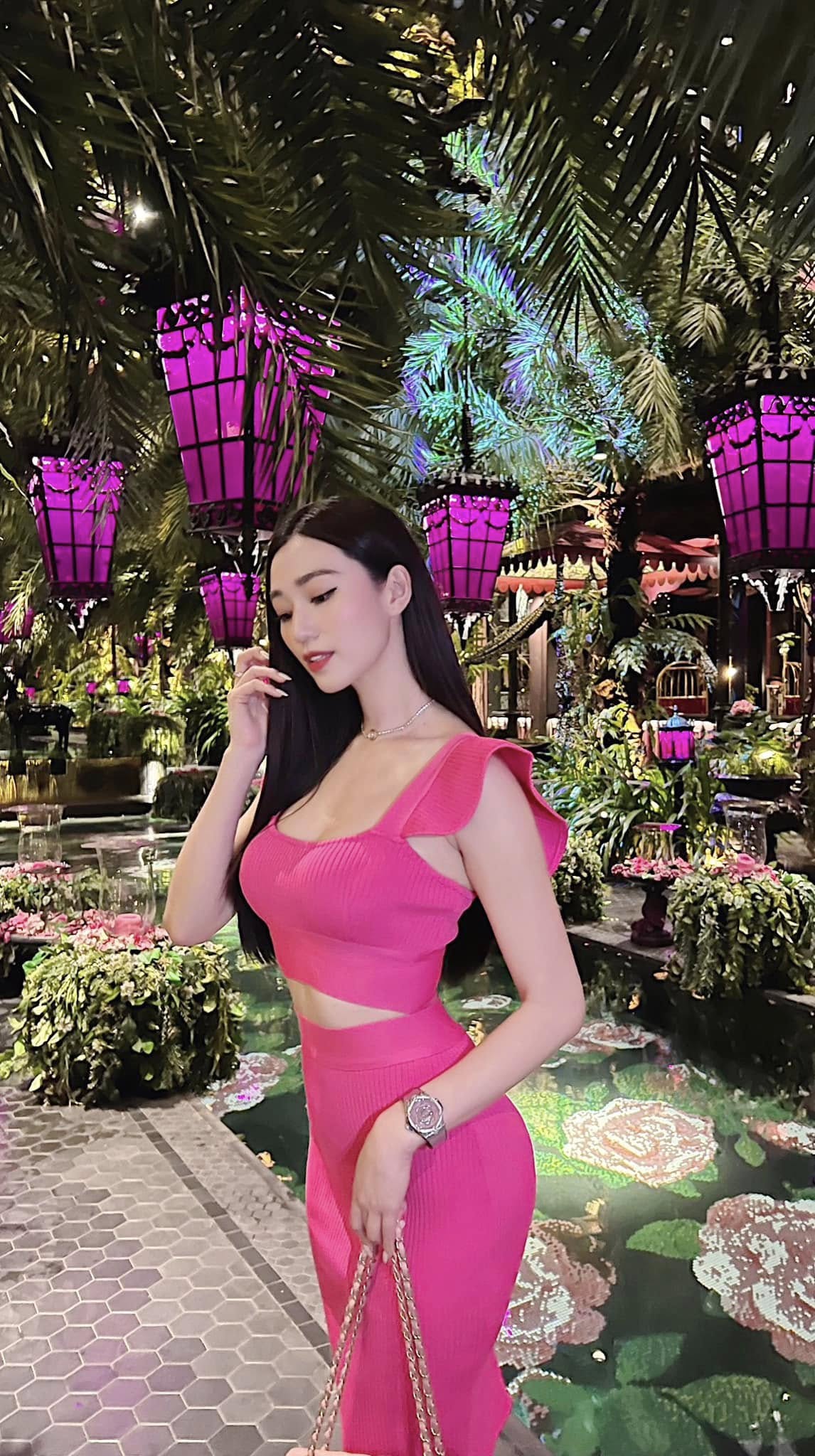 Nữ nghệ sĩ sở hữu nhà 7 tầng ở trung tâm TP.HCM, U40 đẹp căng tràn nhưng không có ý định lấy chồng- Ảnh 6.