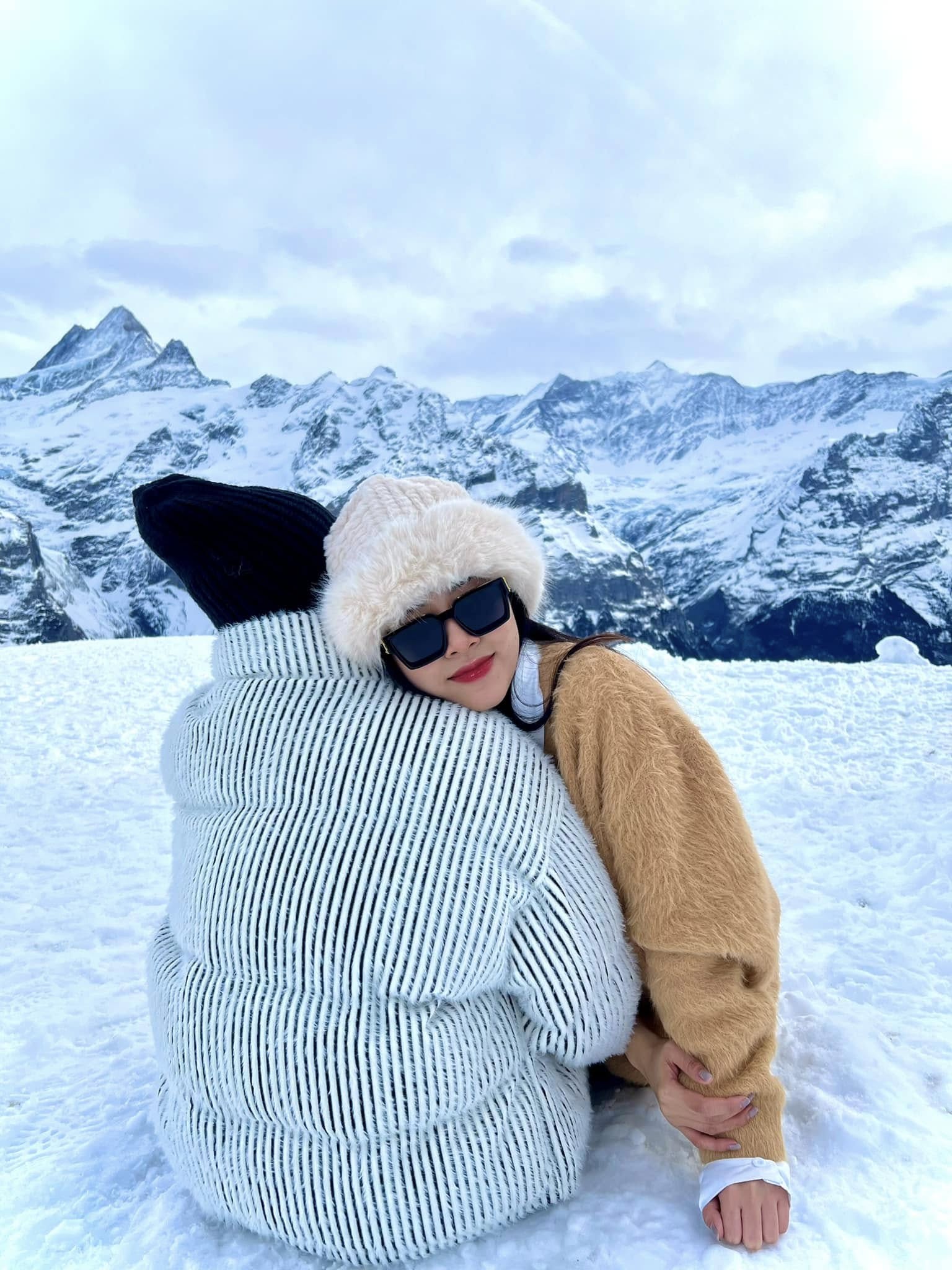 Cô dâu Vbiz được tặng 13 cây vàng hồi môn, tính số lãi chỉ sau 4 năm cưới mà choáng váng- Ảnh 8.