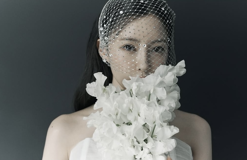 Hyomin (T-ara) tung ảnh cưới đẹp tựa poster phim, Kbiz sắp có hôn lễ khủng!- Ảnh 3. Hyomin (T-ara) tung ảnh cưới đẹp tựa poster phim, Kbiz sắp có hôn lễ khủng!- Ảnh 3.