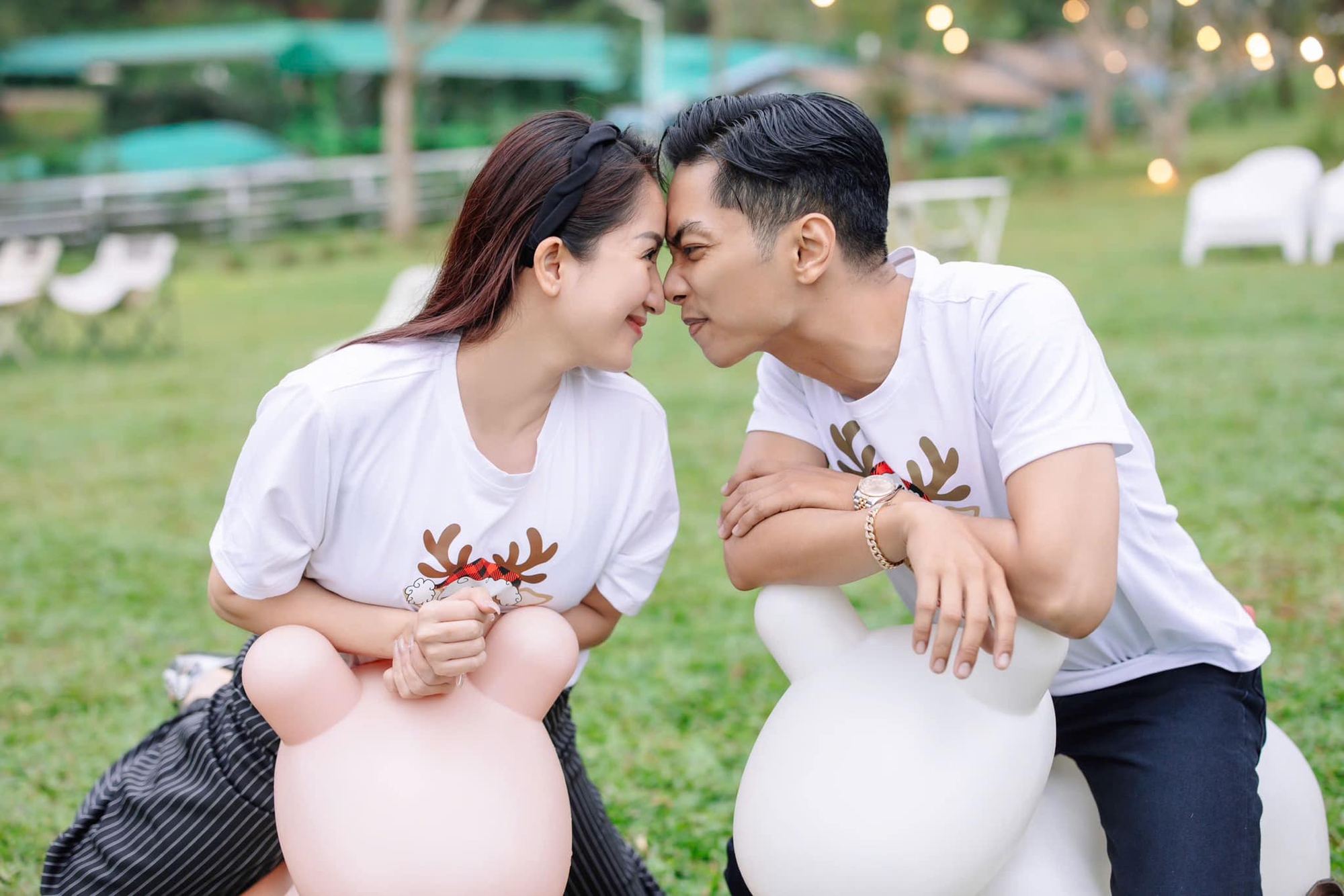 Ngoại hình nam nghệ sĩ là học trò kiêm chồng kém 11 tuổi của nữ Viện trưởng, sở hữu nhà 800m2 tại Bình Thạnh- Ảnh 1. Ngoại hình nam nghệ sĩ là học trò kiêm chồng kém 11 tuổi của nữ Viện trưởng, sở hữu nhà 800m2 tại Bình Thạnh- Ảnh 1.