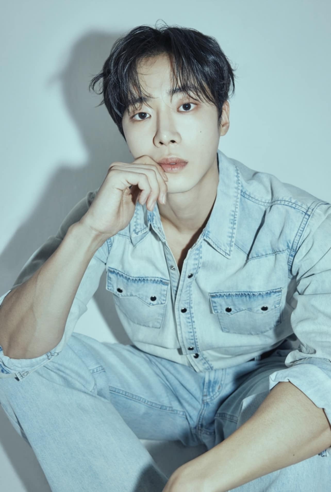 Mỹ nam bị 100 đoàn phim từ chối vì diễn quá dở, giờ là siêu sao 1 năm đóng 4 phim gây bão toàn cầu- Ảnh 2.