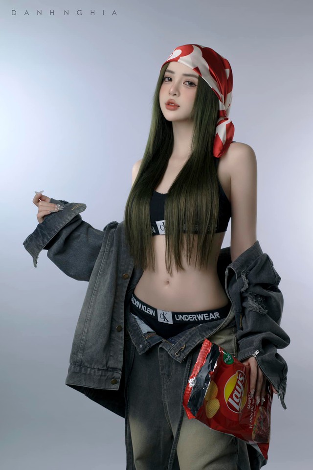 Không nhận ra nữ streamer từng khóc