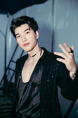 485769559-1126210925972804-2594829568665943502-n-2020-1052-1743739033-169-width267height400 Ai đe dọa vị trí 'Bắc Bling'? - 2