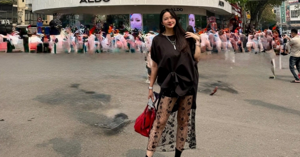 Nghệ sĩ Việt check-in cùng Hàm Cá Mập trước khi công trình bị phá bỏ 486369887102297544129840343082858924344233895n 1743137798760 17431377989132049491875 787 0 1415 1200 crop 17431378576631525254781jpg