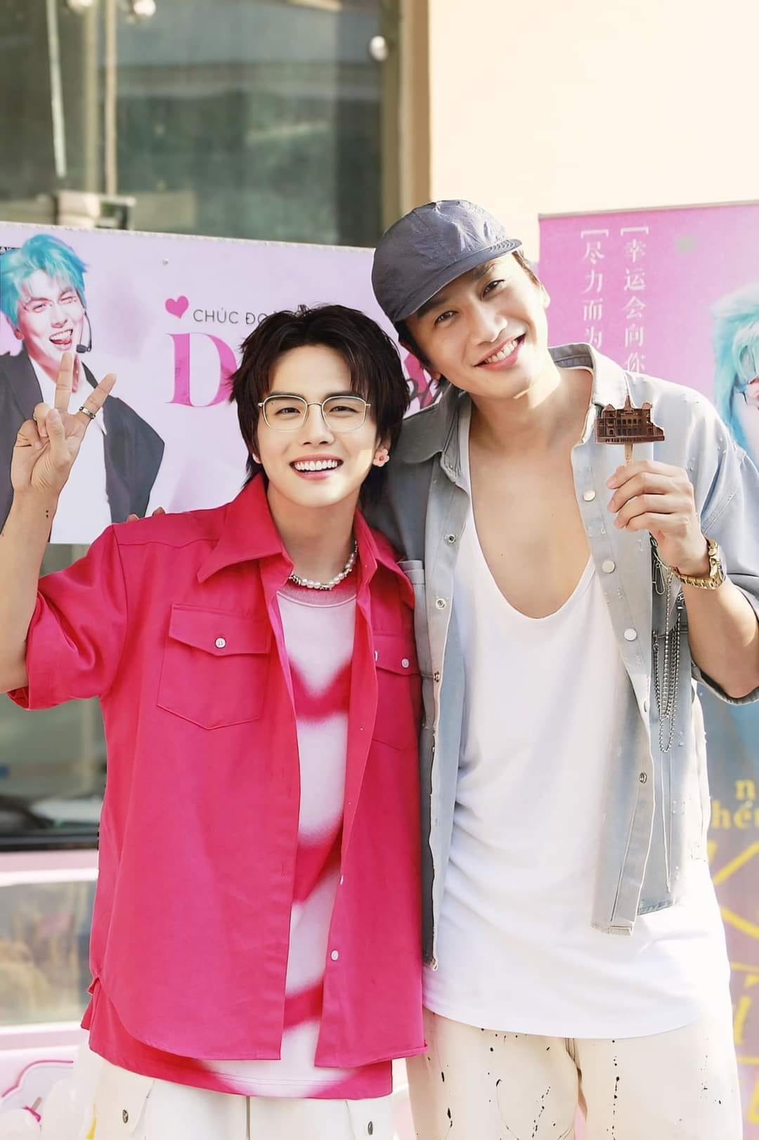 Lục tung Vbiz có đúng 1 mỹ nam đổi đời nhờ làm cô giáo: Thở câu nào cũng thành trend, sao Hàn cũng mê mệt- Ảnh 4.