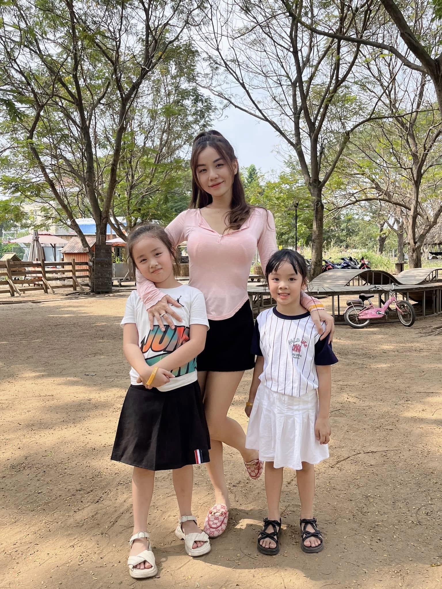 Nhan sắc mẹ đơn thân 2 con khiến nam ca sĩ Việt nổi tiếng si mê, làm đám cưới hoành tráng- Ảnh 1. Nhan sắc mẹ đơn thân 2 con khiến nam ca sĩ Việt nổi tiếng si mê, làm đám cưới hoành tráng- Ảnh 1.