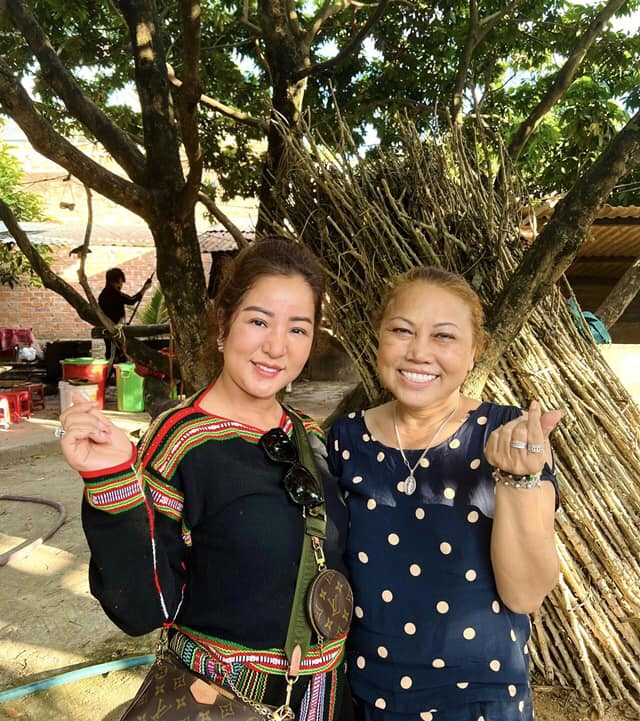 Sao Vbiz bị chủ nợ bao vây khi đi diễn: Thua lỗ hơn 40 tỷ, nay về quê làm rẫy nuôi heo- Ảnh 11.