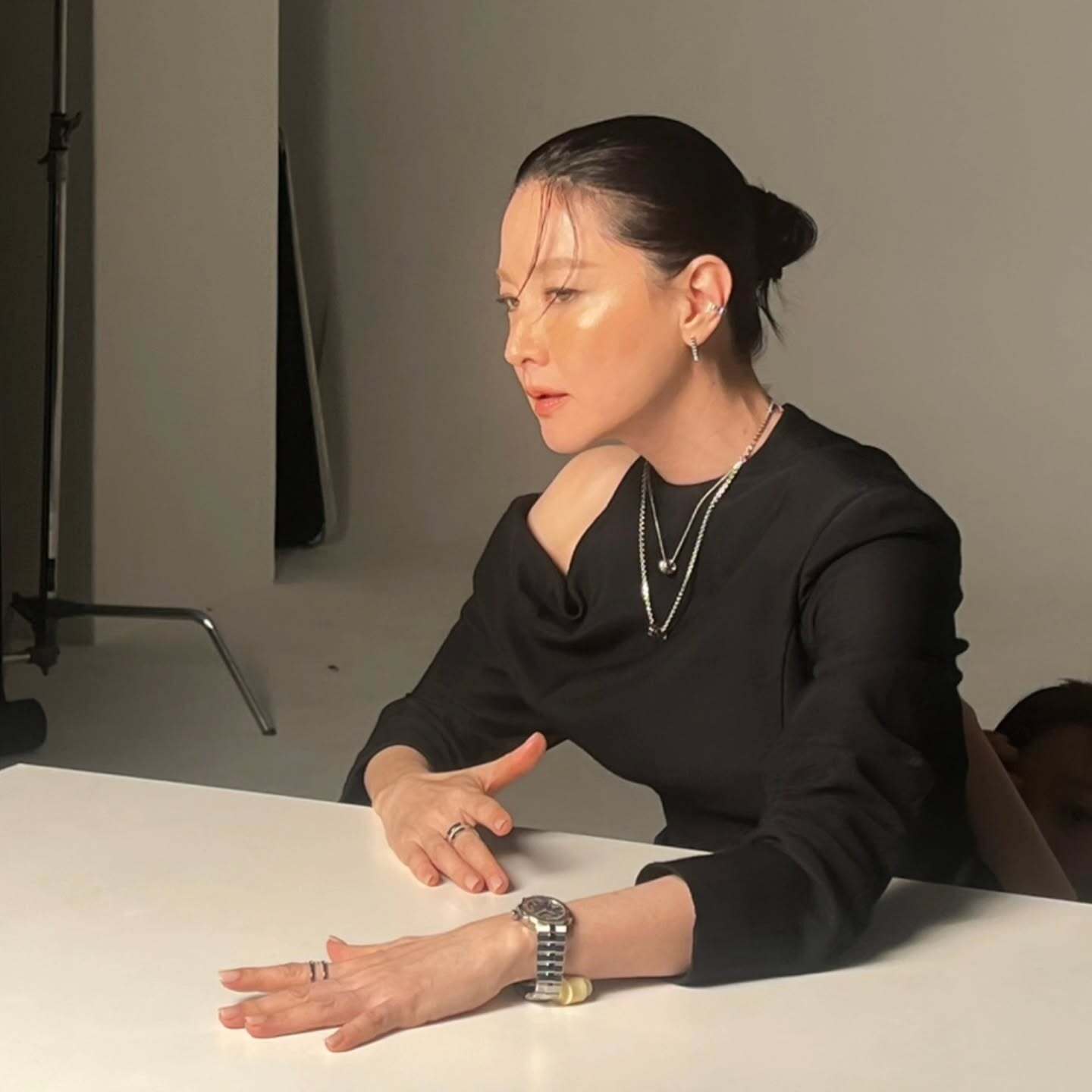 Ngoài phim Nàng Dae Jang Geum, Lee Young Ae còn xinh đẹp rung động lòng người với tạo hình hiện đại, đẳng cấp