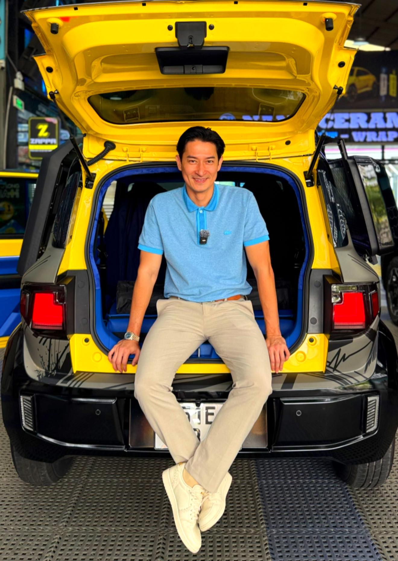 Sao nam Vbiz phát hoảng vì mặt biến dạng, sưng phồng bất thường- Ảnh 4. Sao nam Vbiz phát hoảng vì mặt biến dạng, sưng phồng bất thường- Ảnh 4.