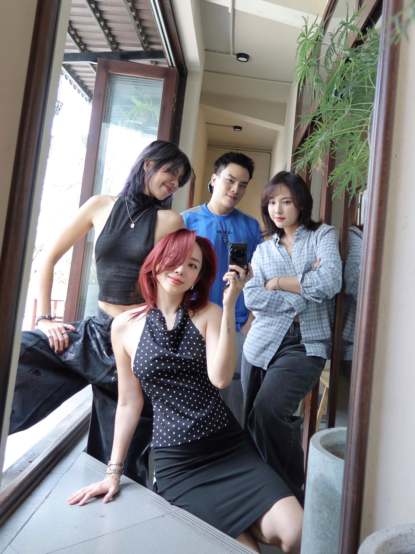 Thái độ lạ lùng và bí ẩn nhất từ trước đến nay của Tóc Tiên - Touliver!- Ảnh 5. Thái độ lạ lùng và bí ẩn nhất từ trước đến nay của Tóc Tiên - Touliver!- Ảnh 5.