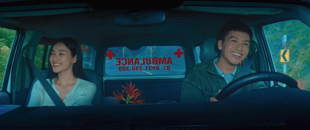 Âm Dương Lộ: Xem drama xe cứu thương chở diễn viên còn cuốn hơn bộ phim này!- Ảnh 4. Âm Dương Lộ: Xem drama xe cứu thương chở diễn viên còn cuốn hơn bộ phim này!- Ảnh 4.