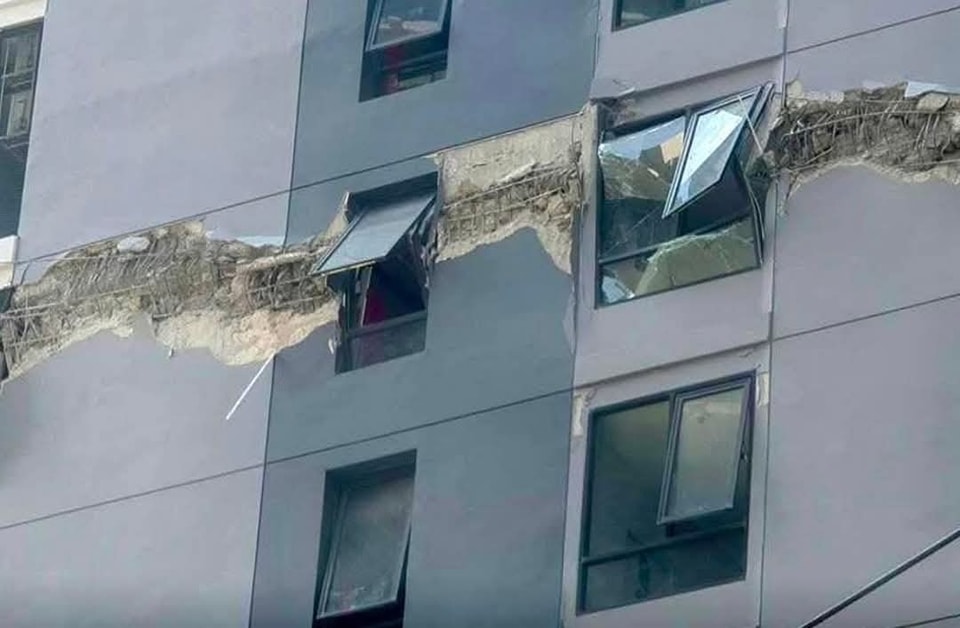 Người Thái Lan sợ hãi, không dám về nhà vì hàng ngàn chung cư đã bị nứt toác khắp nơi sau động đất- Ảnh 3.