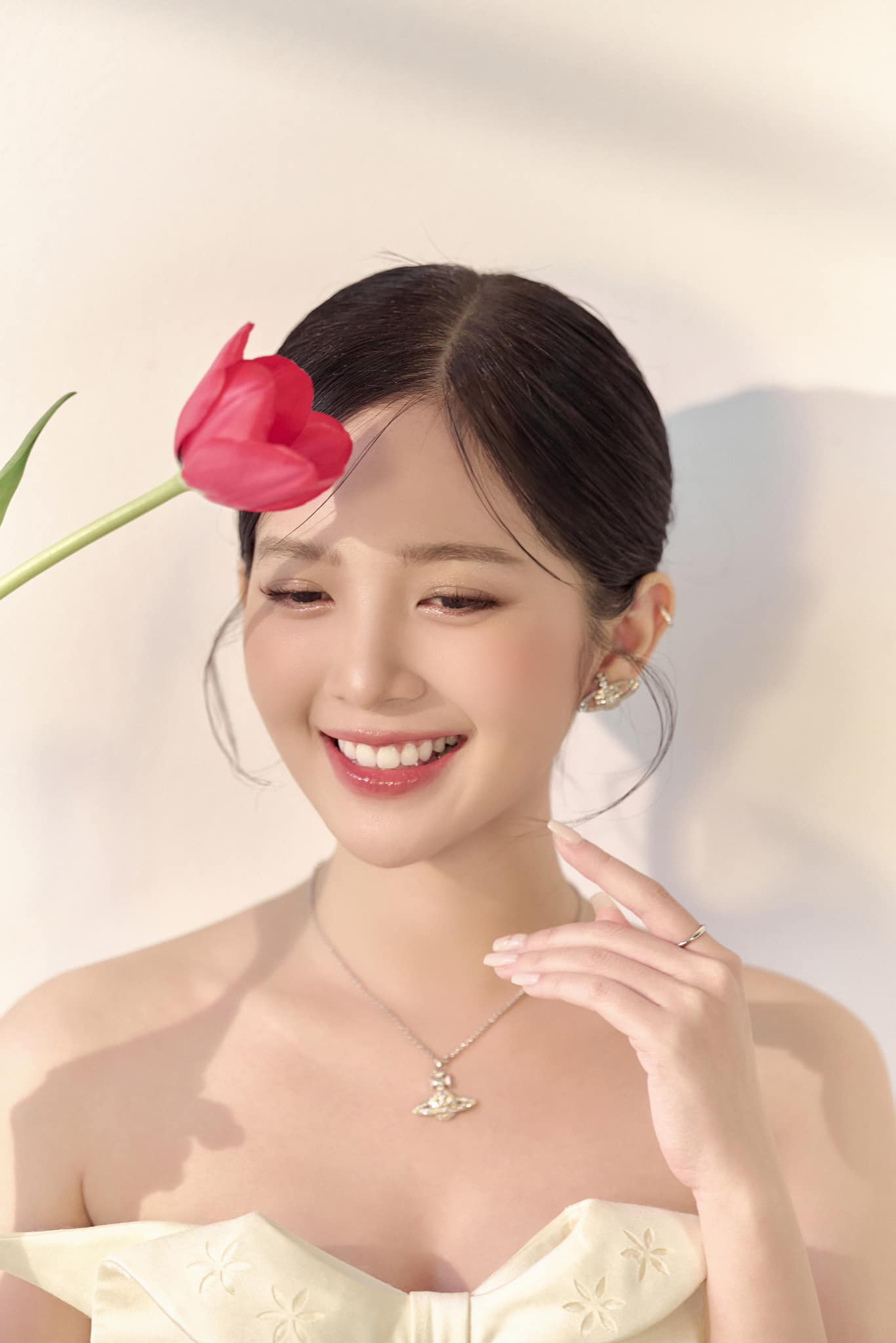 Cô gái khiến bao chàng trai tiếc nuối khi sắp thành vợ người ta - 1