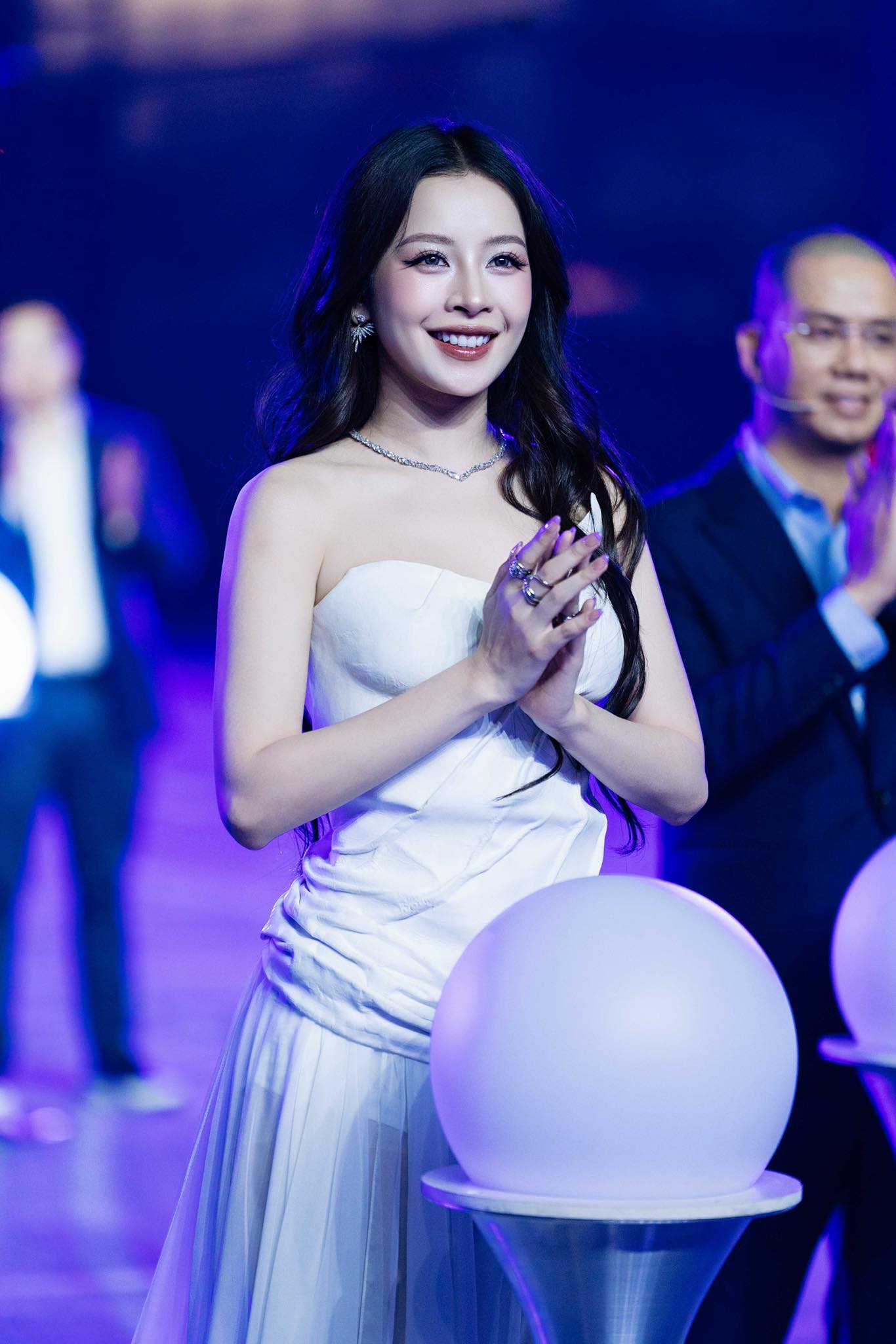 Chi Pu hé lộ tư liệu quý về ông nội, từng trực chiến cùng Đại tướng Võ Nguyên Giáp vào sáng 30/4/1975!- Ảnh 5. Chi Pu hé lộ tư liệu quý về ông nội, từng trực chiến cùng Đại tướng Võ Nguyên Giáp vào sáng 30/4/1975!- Ảnh 5.