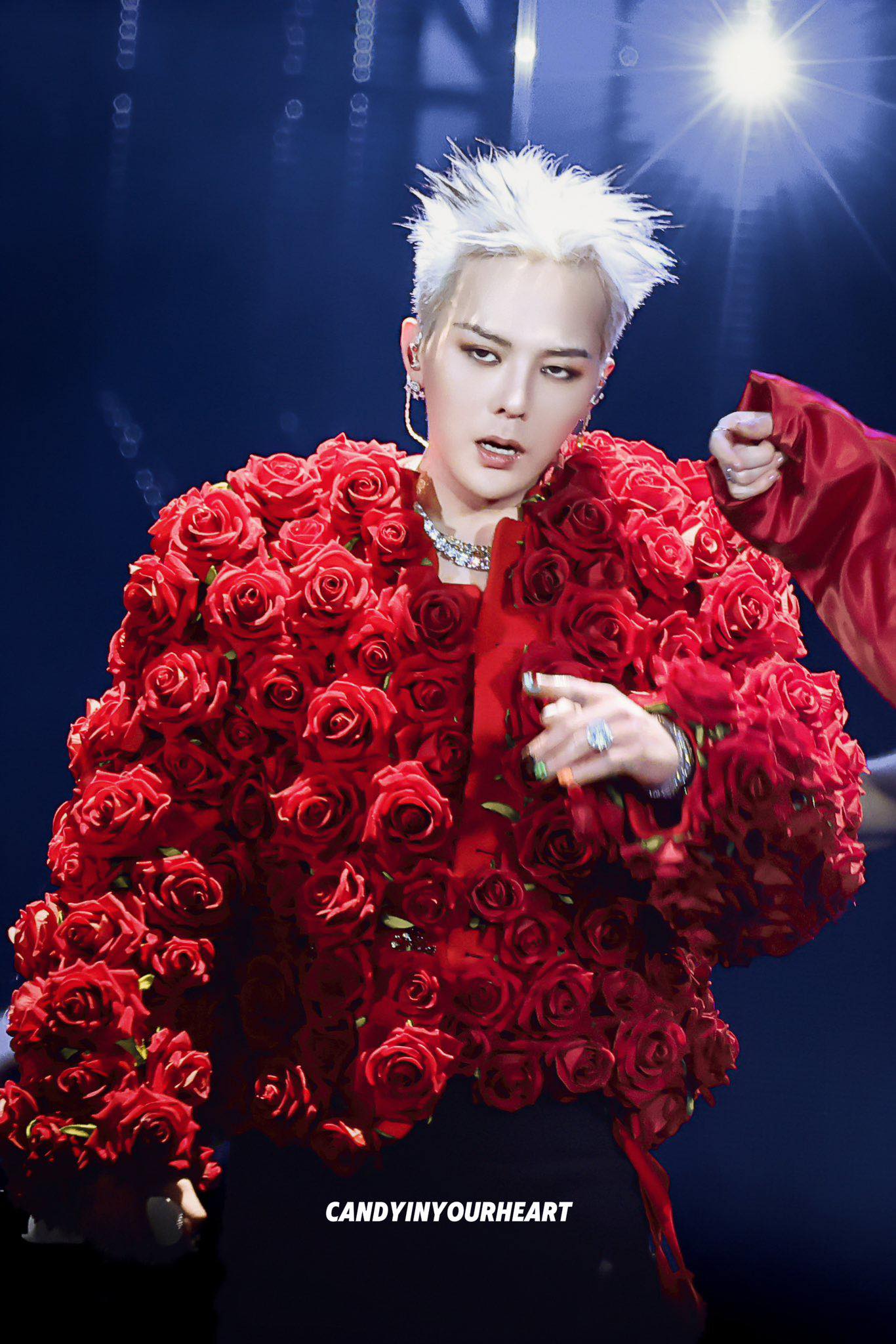 "Ông hoàng" G-Dragon xin lỗi 48777390811529085695429795178406878541762740n 17433010479211140752864 1743304372582 17433043734551778539059
