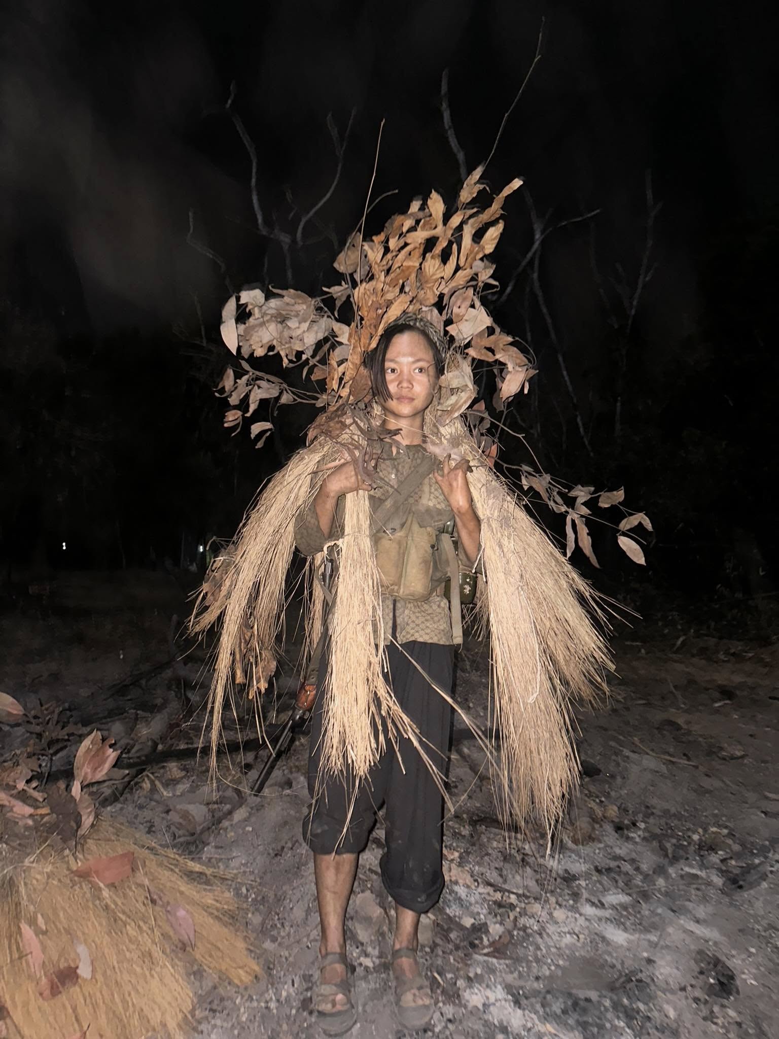 Nữ diễn viên bí ẩn nhất Địa đạo: Visual đời thực gây bất ngờ, thái độ với Thái Hoà mới đáng bàn- Ảnh 1.