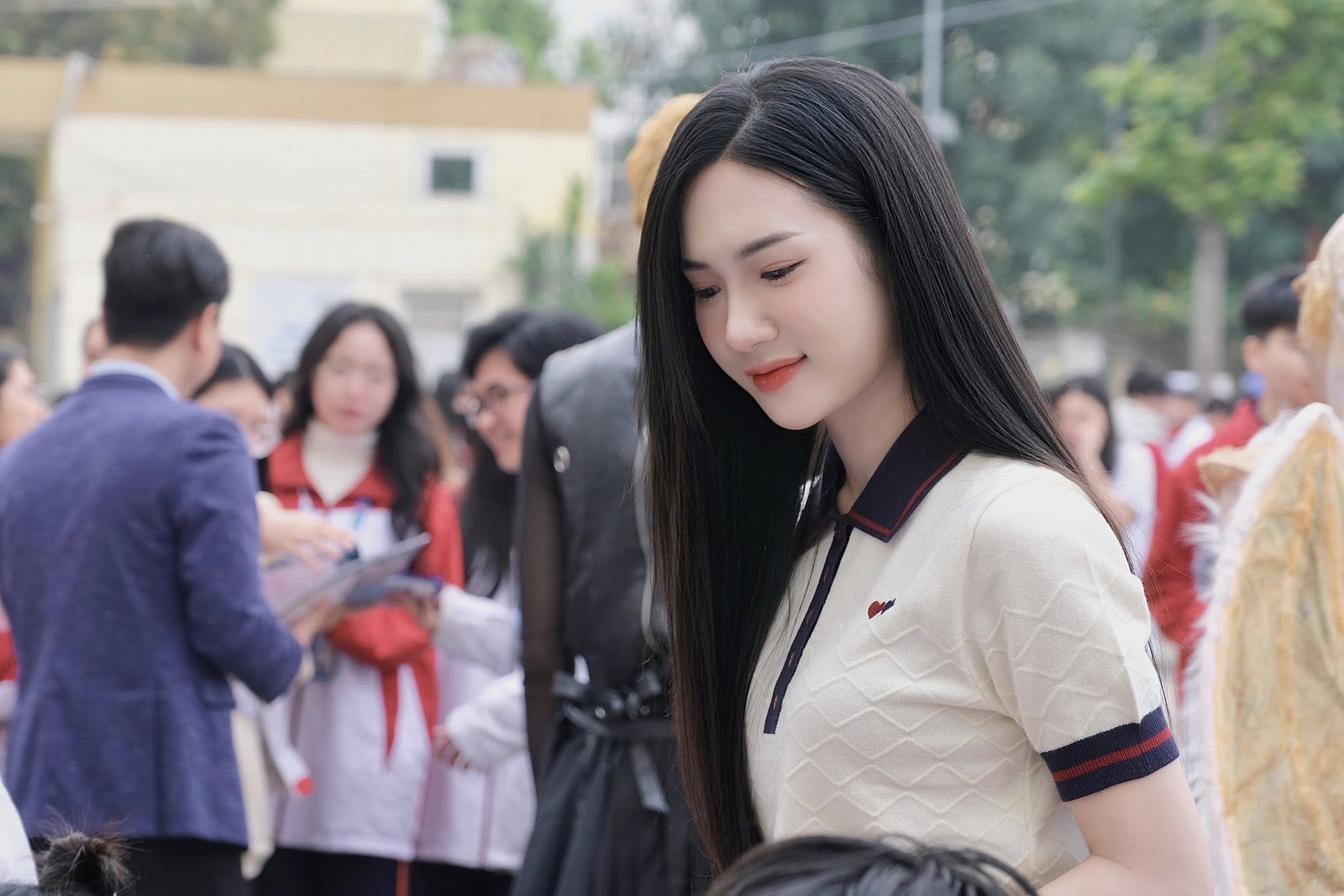 Mỹ nhân Vbiz bị miệt thị vì “già như dì của đàn chị”, nhan sắc thật lại đẹp ngất ngây lòng người- Ảnh 4.