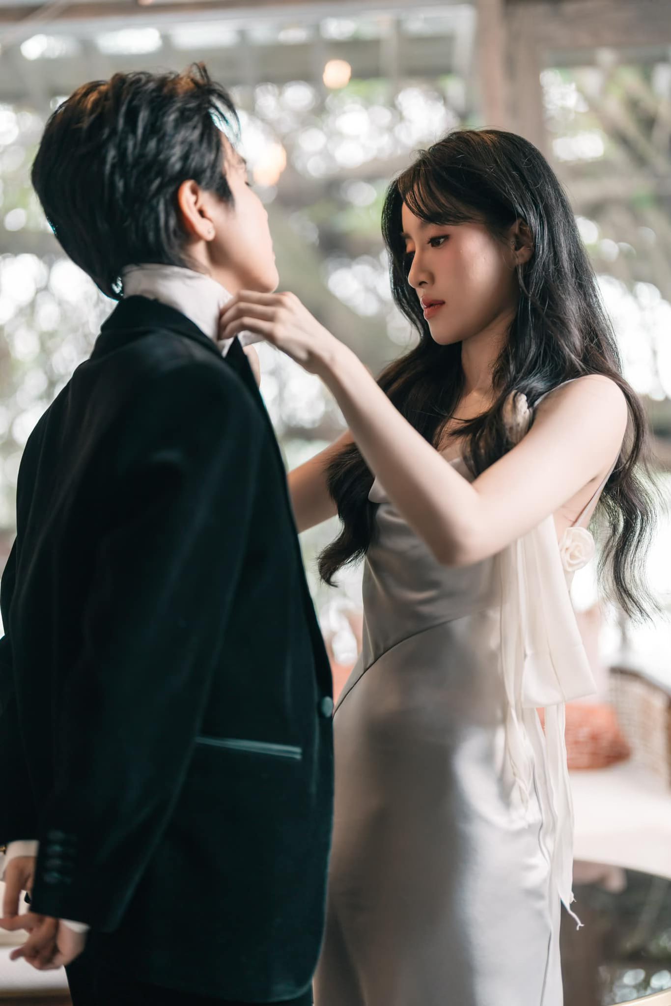 Video 14 giây hé lộ Vũ Cát Tường “3 phần bất lực 7 phần nuông chiều” Bí Đỏ sau đám cưới- Ảnh 3. Video 14 giây hé lộ Vũ Cát Tường “3 phần bất lực 7 phần nuông chiều” Bí Đỏ sau đám cưới- Ảnh 3.