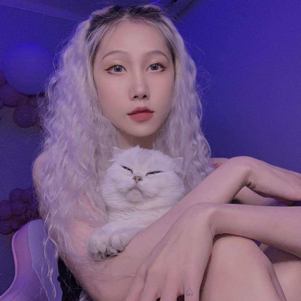 Nữ streamer cá tính, từng bị khán giả quay lưng bởi lùm xùm đời tư, bất ngờ đăng đàn tâm thư