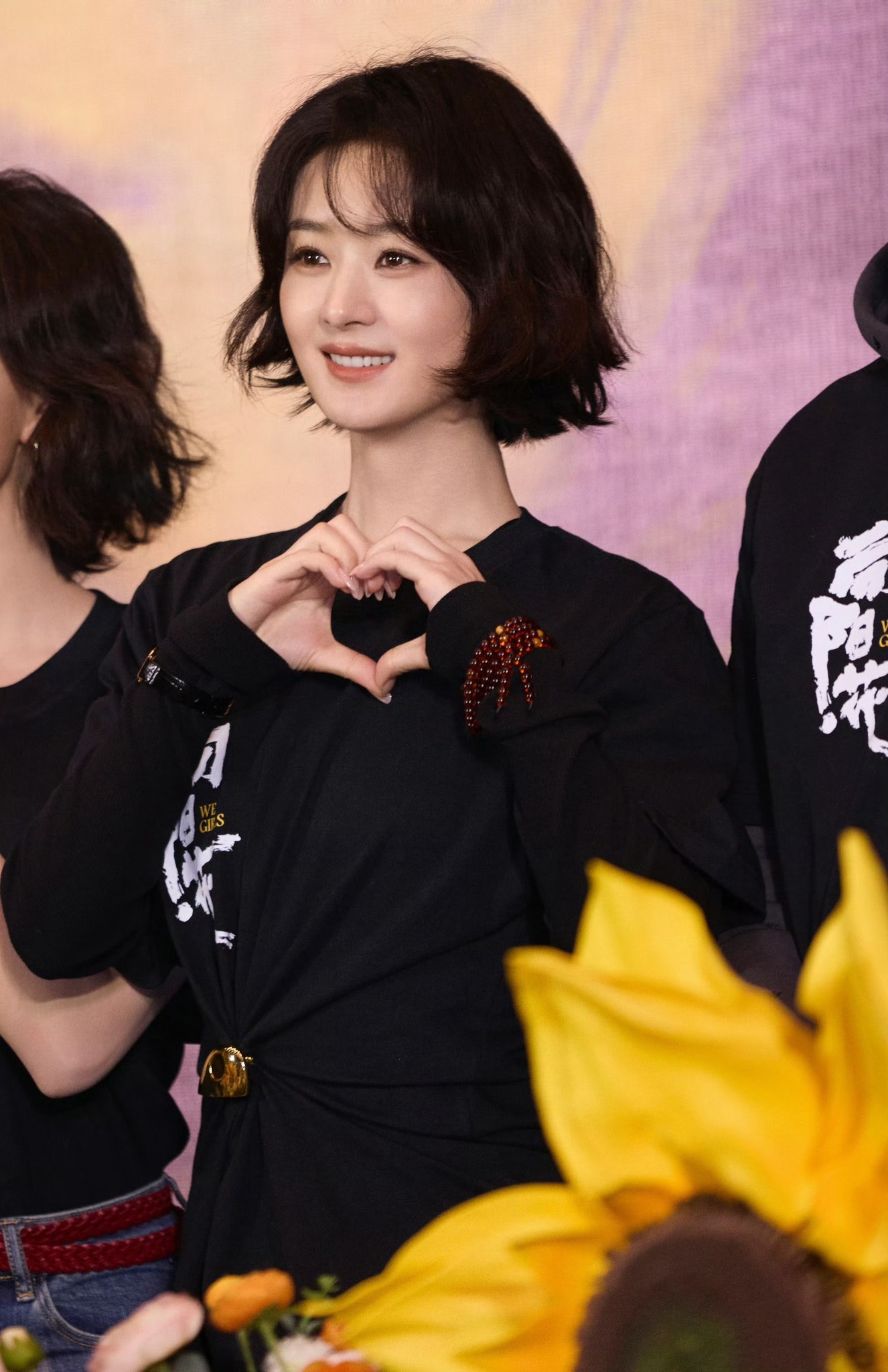 Triệu Lệ Dĩnh bất ngờ bật khóc trước hàng trăm người, nhan sắc thật qua “cam thường” gây sốc- Ảnh 3.