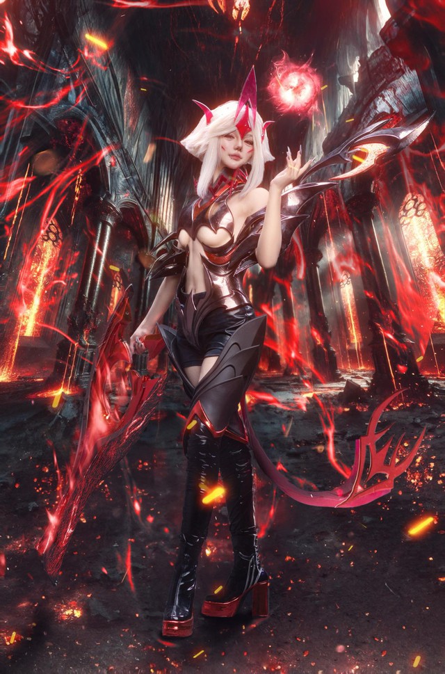 Cosplay Violet Huyết Ma Thần, cô gái chỉ dám biến hóa 50% nhưng vẫn khiến fan nam chao đảo- Ảnh 5.