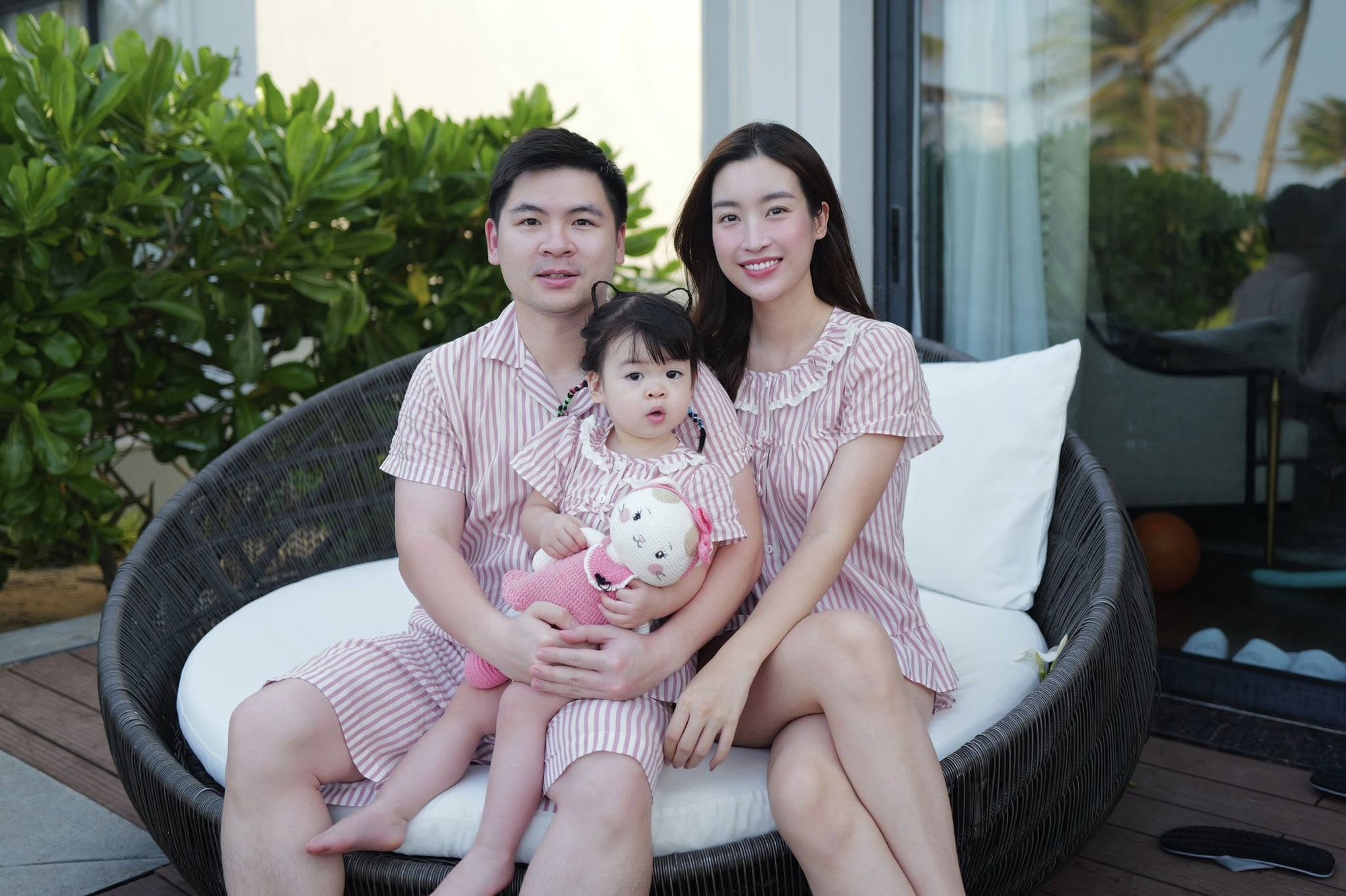 Hoa hậu Đỗ Mỹ Linh lộ mặt mộc thiếu son phấn, visual không chỉnh sửa khác lạ ra sao?- Ảnh 3.