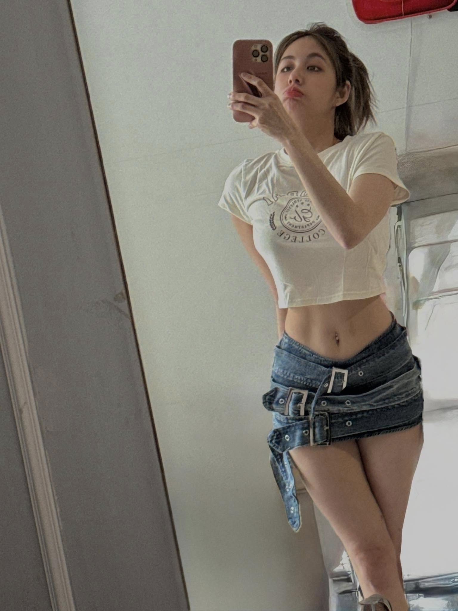 Hot girl bánh tráng cập nhật giao diện đầy trầm trồ sau 15 năm nổi tiếng- Ảnh 3.