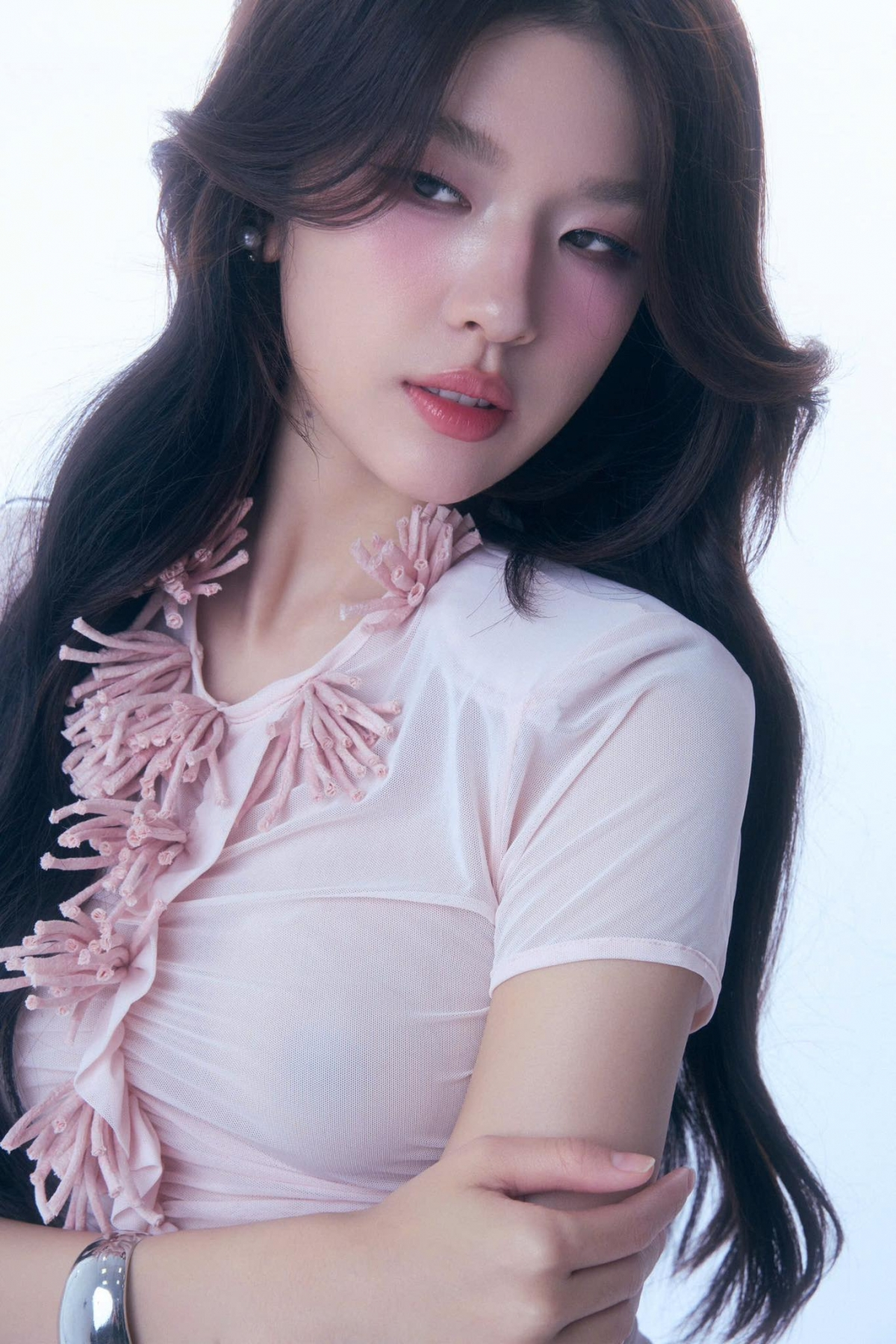 Mỹ nhân Việt duy nhất đổi đời nhờ liên tục làm rơi đồ, đẹp như hoa như ngọc cứ xuất hiện là bùng nổ visual- Ảnh 7.