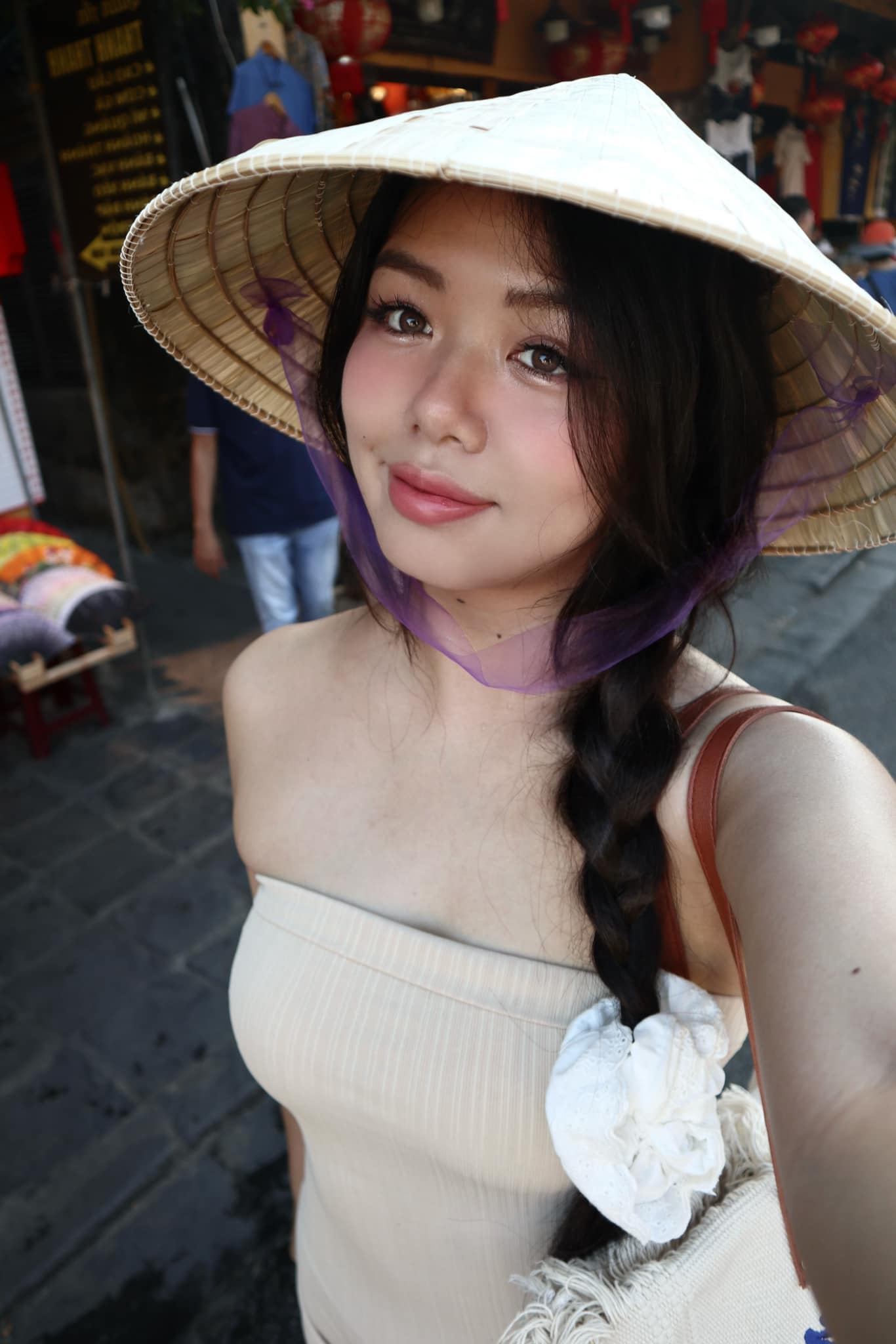 Nhan sắc khiến dân mạng Nhan sắc khiến dân mạng