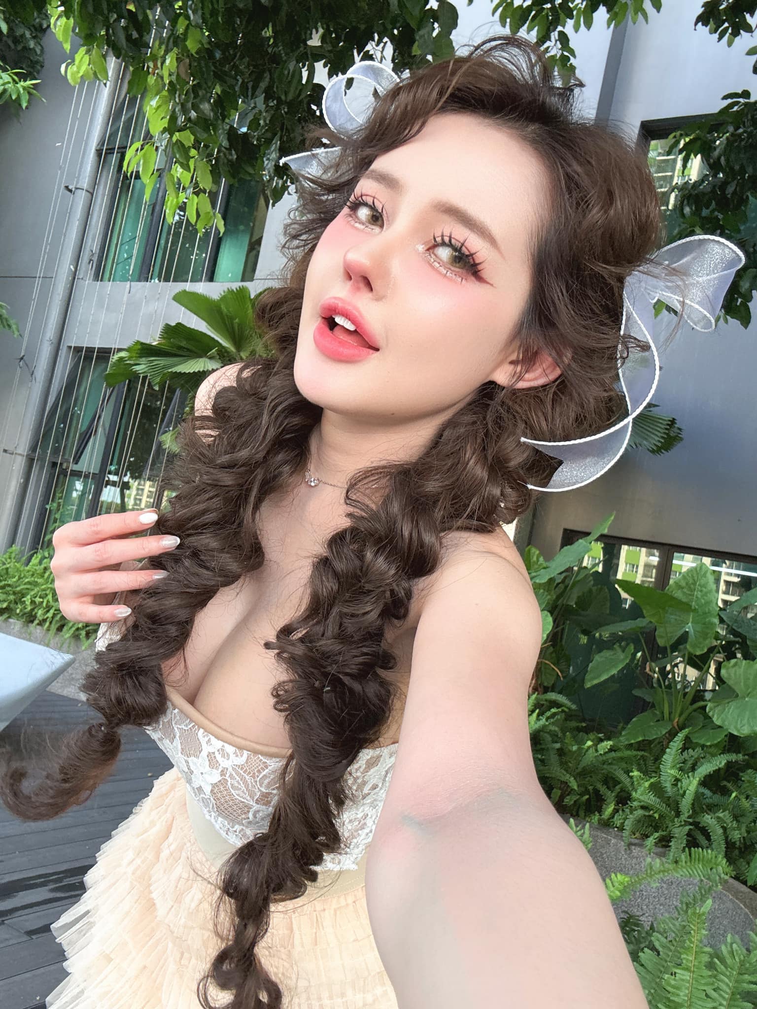 Diện đồ gợi cảm, Ngân 98 khiến anh em game thủ