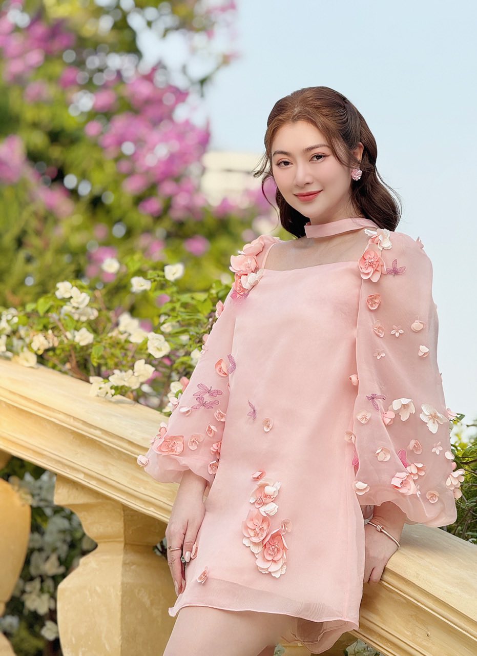 Diễn viên Thanh Trúc công khai đã kết hôn, có con gái đầu lòng với 1 ca sĩ Vbiz!- Ảnh 6.