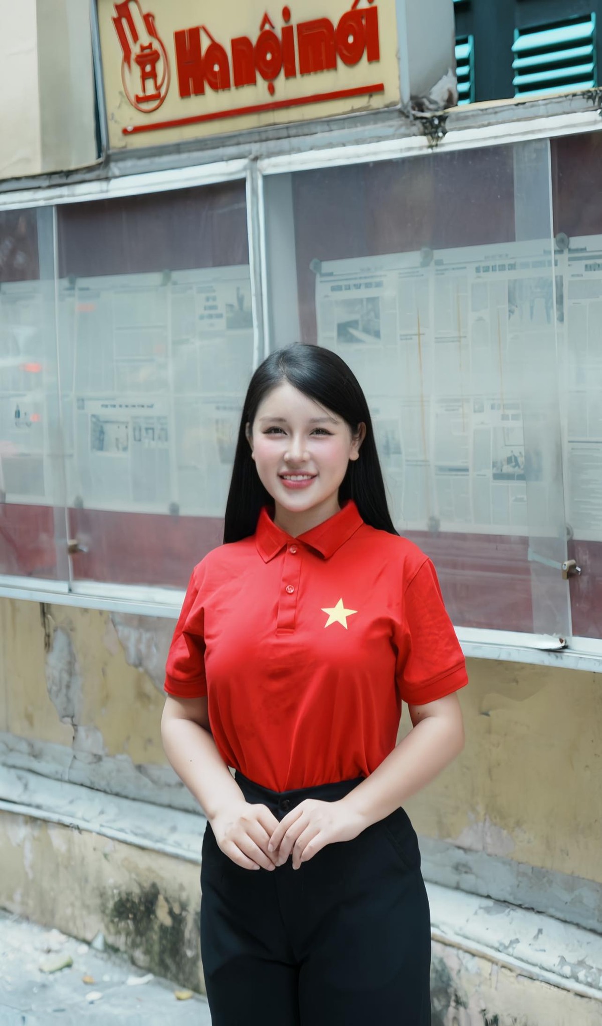 Cô giáo hot girl rạng rỡ trong tà áo dài mừng Đại lễ 30/4- Ảnh 6.