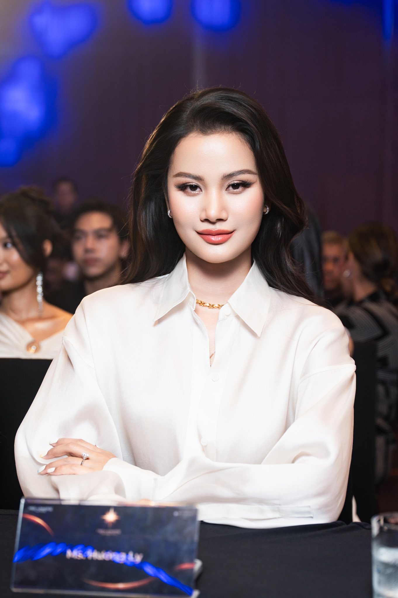 Vbiz có thêm tin hỷ: Á hậu Việt