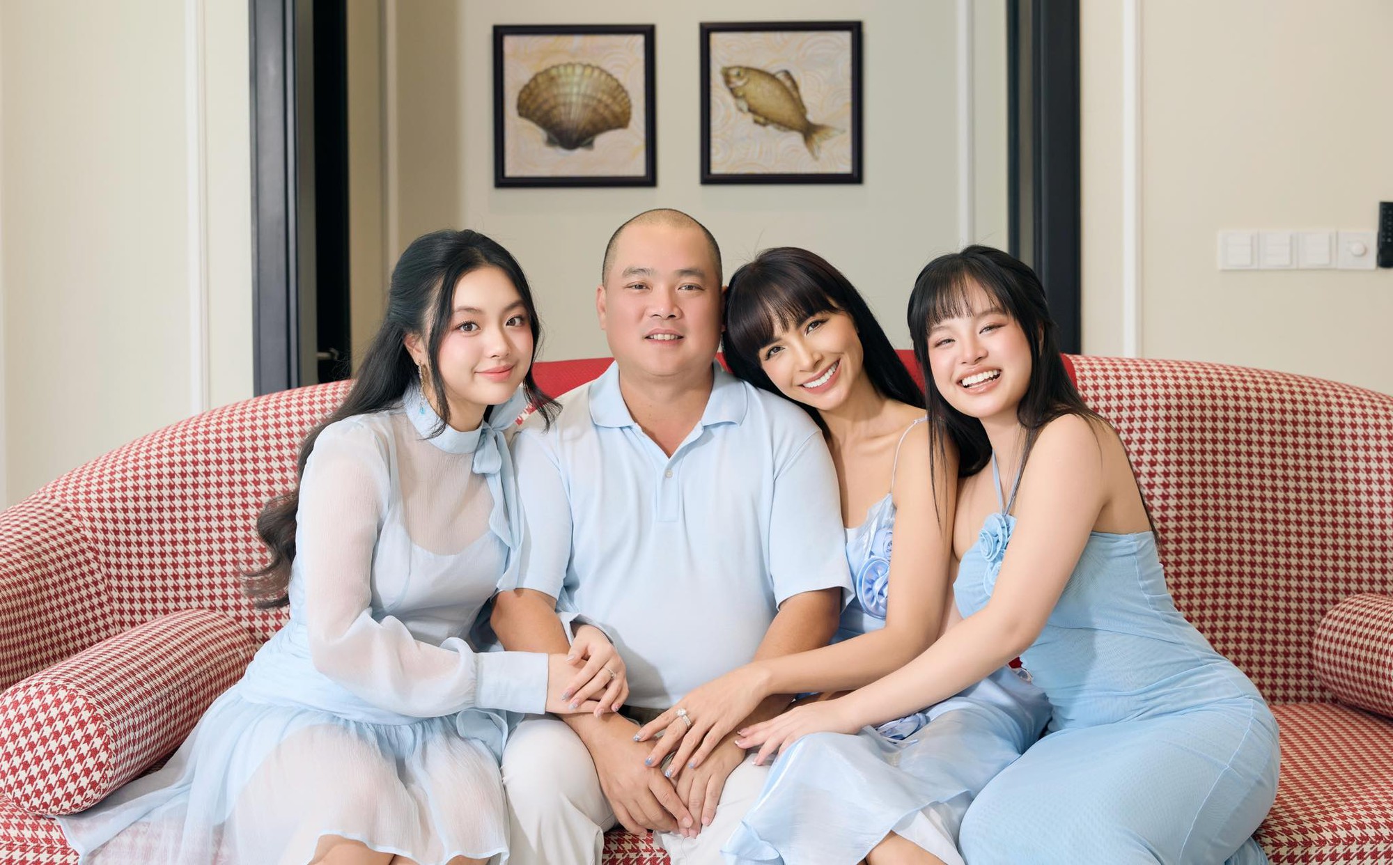 Dụi mắt nhận không ra visual tiểu thư nhà siêu mẫu Vbiz, tuổi 18 khác lạ thế này!- Ảnh 7. Dụi mắt nhận không ra visual tiểu thư nhà siêu mẫu Vbiz, tuổi 18 khác lạ thế này!- Ảnh 7.