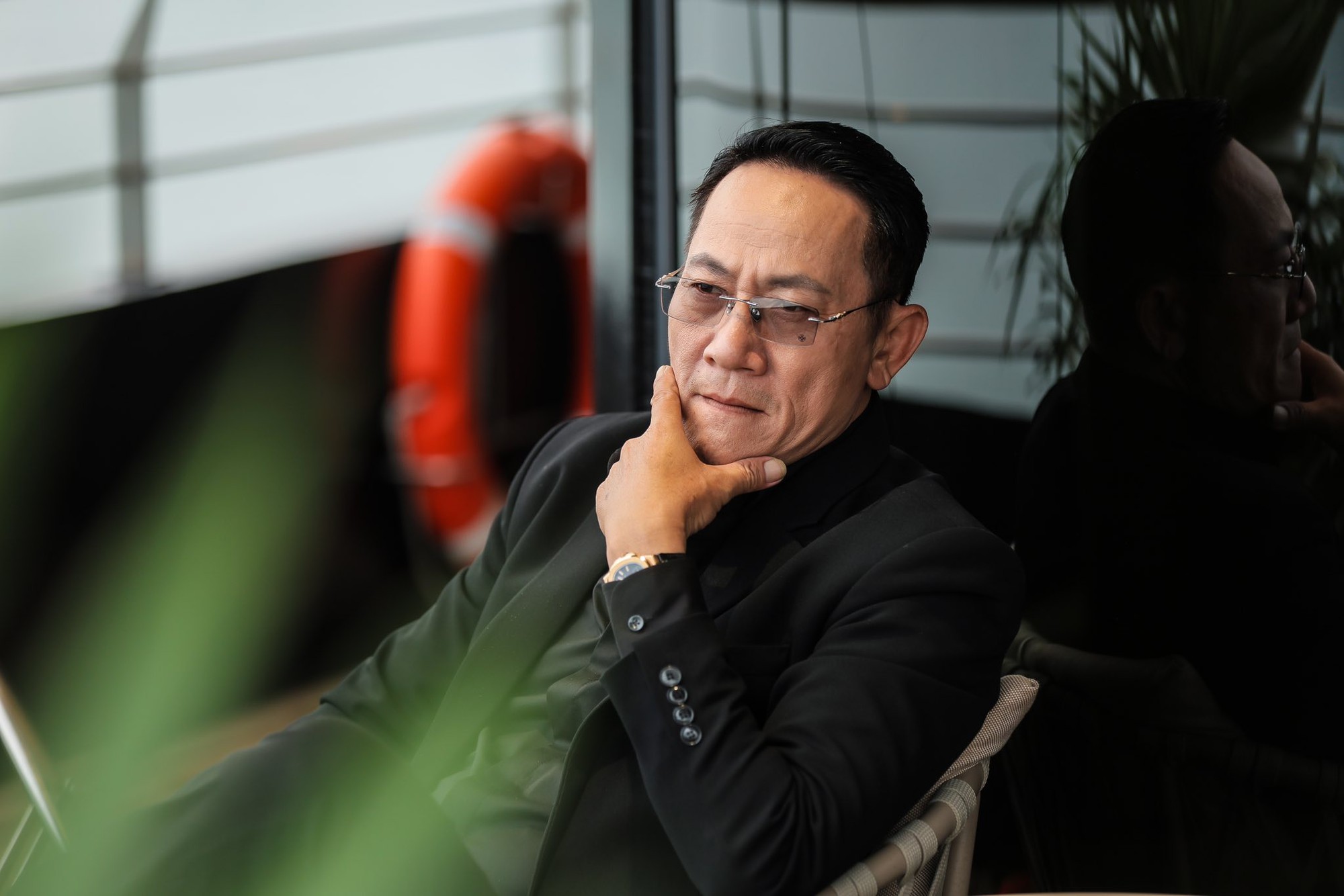 Cuộc sống tuổi 57 của nam nghệ sĩ nổi tiếng cả nước, xin nghỉ đóng phim 3 ngày để về quê cưới vợ- Ảnh 1.