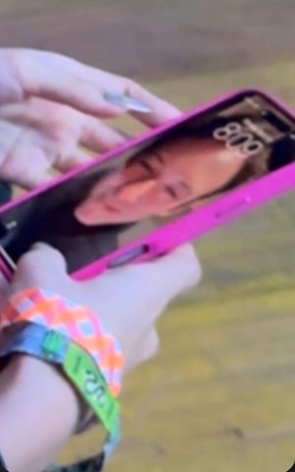 Lisa (BLACKPINK) bí mật kết hôn với bạn trai tài phiệt, hơn 200.000 người sốc?- Ảnh 6. Lisa (BLACKPINK) bí mật kết hôn với bạn trai tài phiệt, hơn 200.000 người sốc?- Ảnh 6.