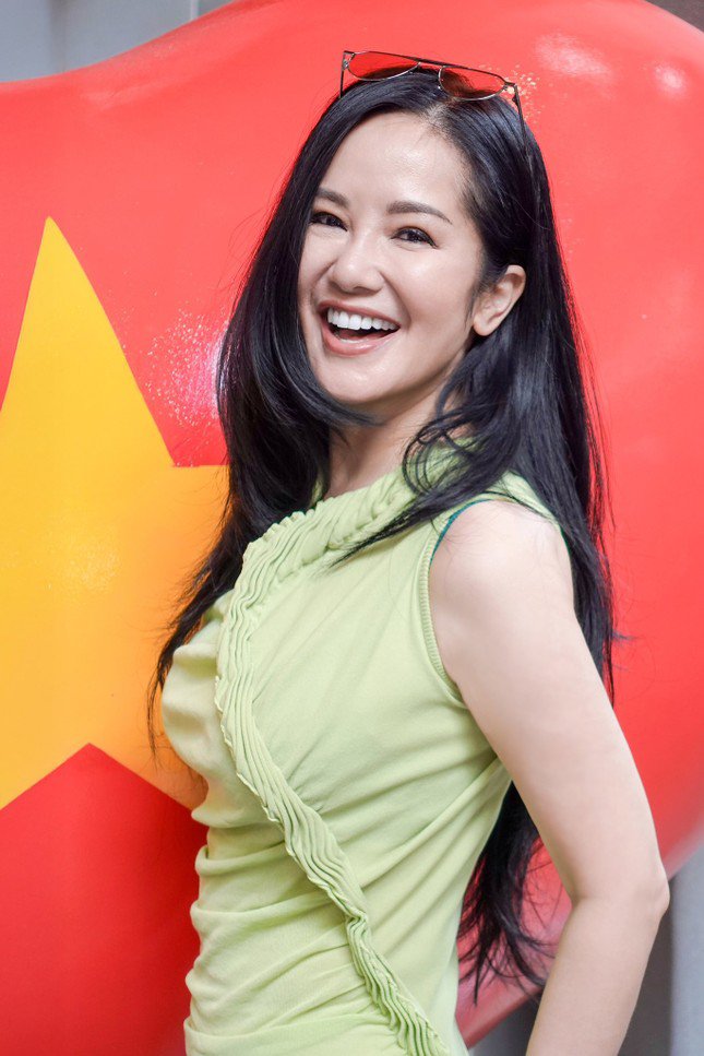 Tình hình hiện tại của diva Hồng Nhung - 3