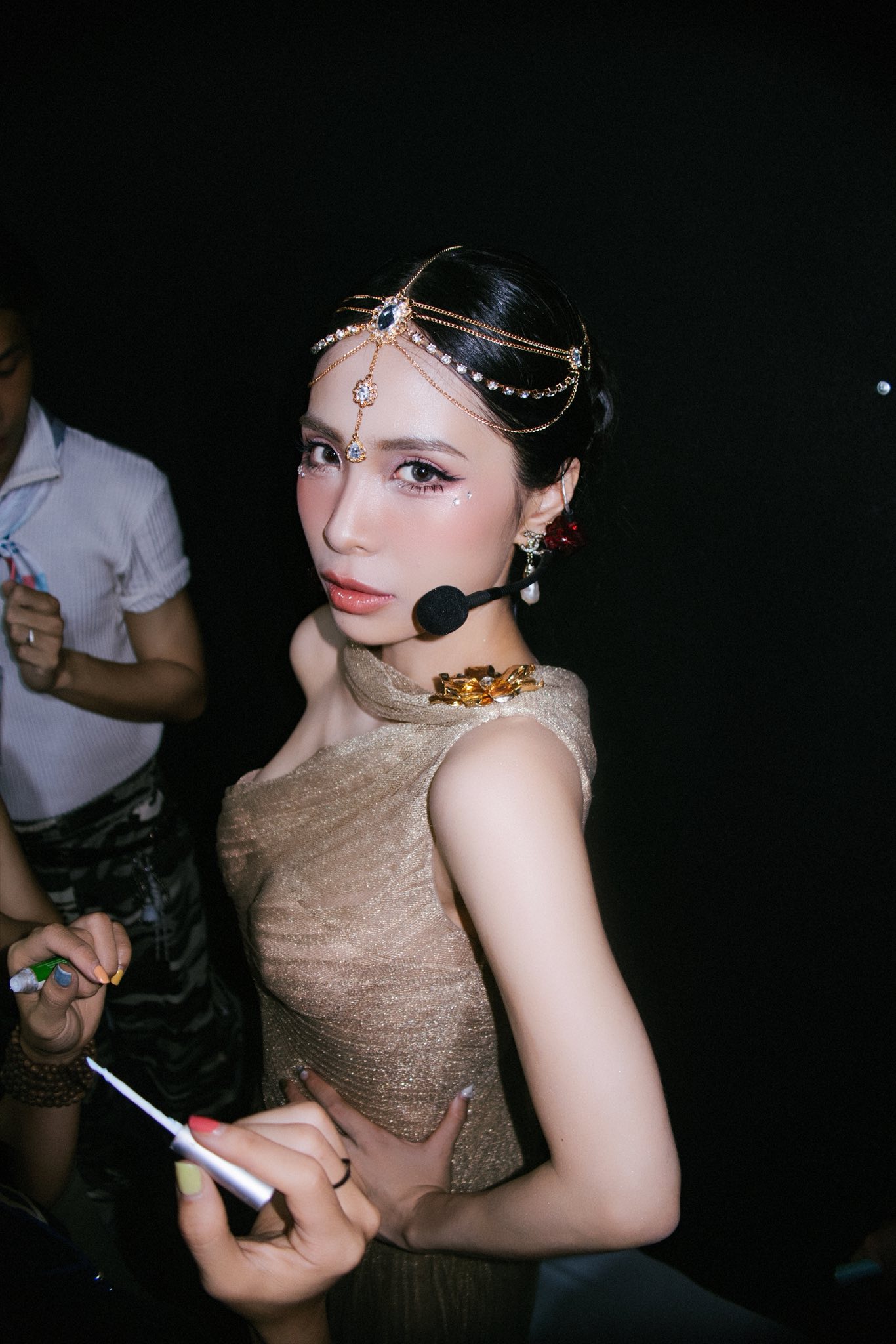 Vẻ mũm mĩm 12 năm trước của chị đẹp phú bà, chỉ đổi 1 thứ mà nhìn như người khác- Ảnh 6. Vẻ mũm mĩm 12 năm trước của chị đẹp phú bà, chỉ đổi 1 thứ mà nhìn như người khác- Ảnh 6.