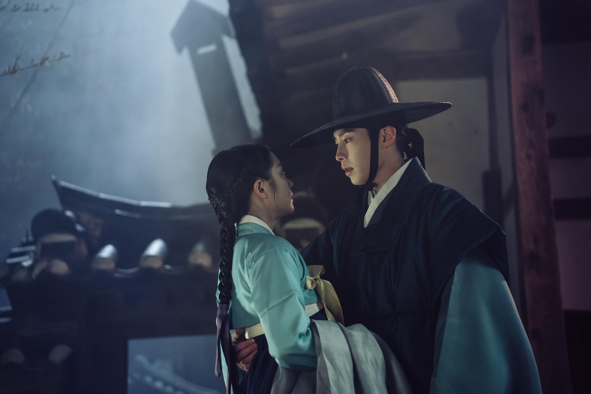 Phim cổ trang đẹp đến từng bông tuyết, nữ chính chuẩn lá ngọc cành vàng đứng im cũng thành tuyệt tác- Ảnh 4.