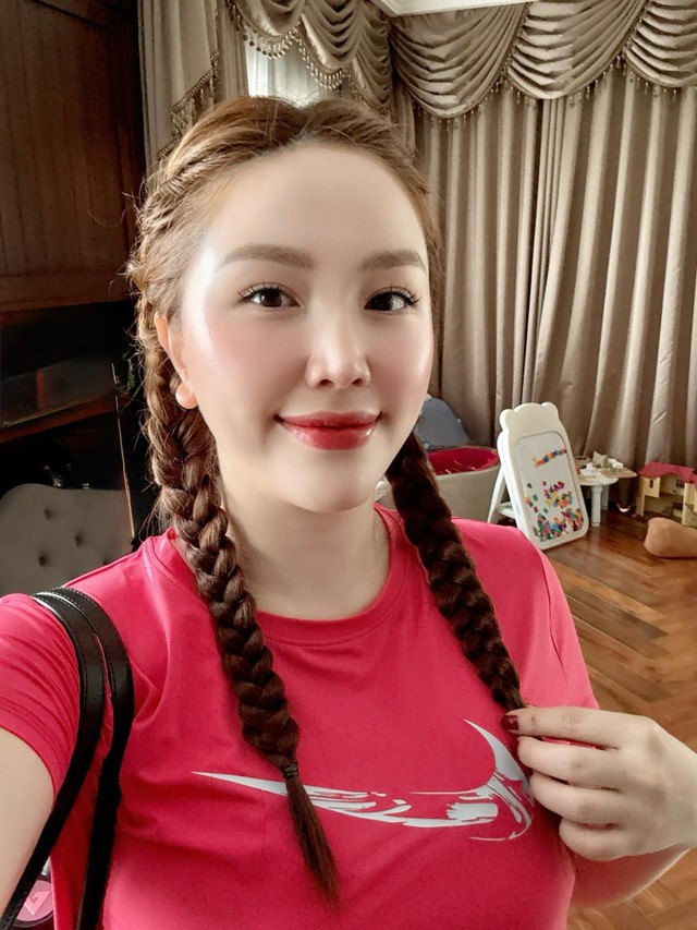 Đến lượt 1 phu nhân hào môn Vbiz bị viêm khớp gối khi chơi pickleball- Ảnh 3.