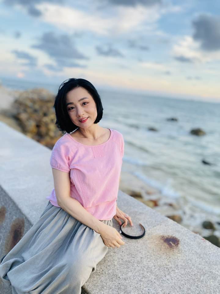 Nữ NSƯT sinh ra để làm công chúa, 53 tuổi đẹp như 30, sống xa chồng để giữ hạnh phúc hôn nhân- Ảnh 5.