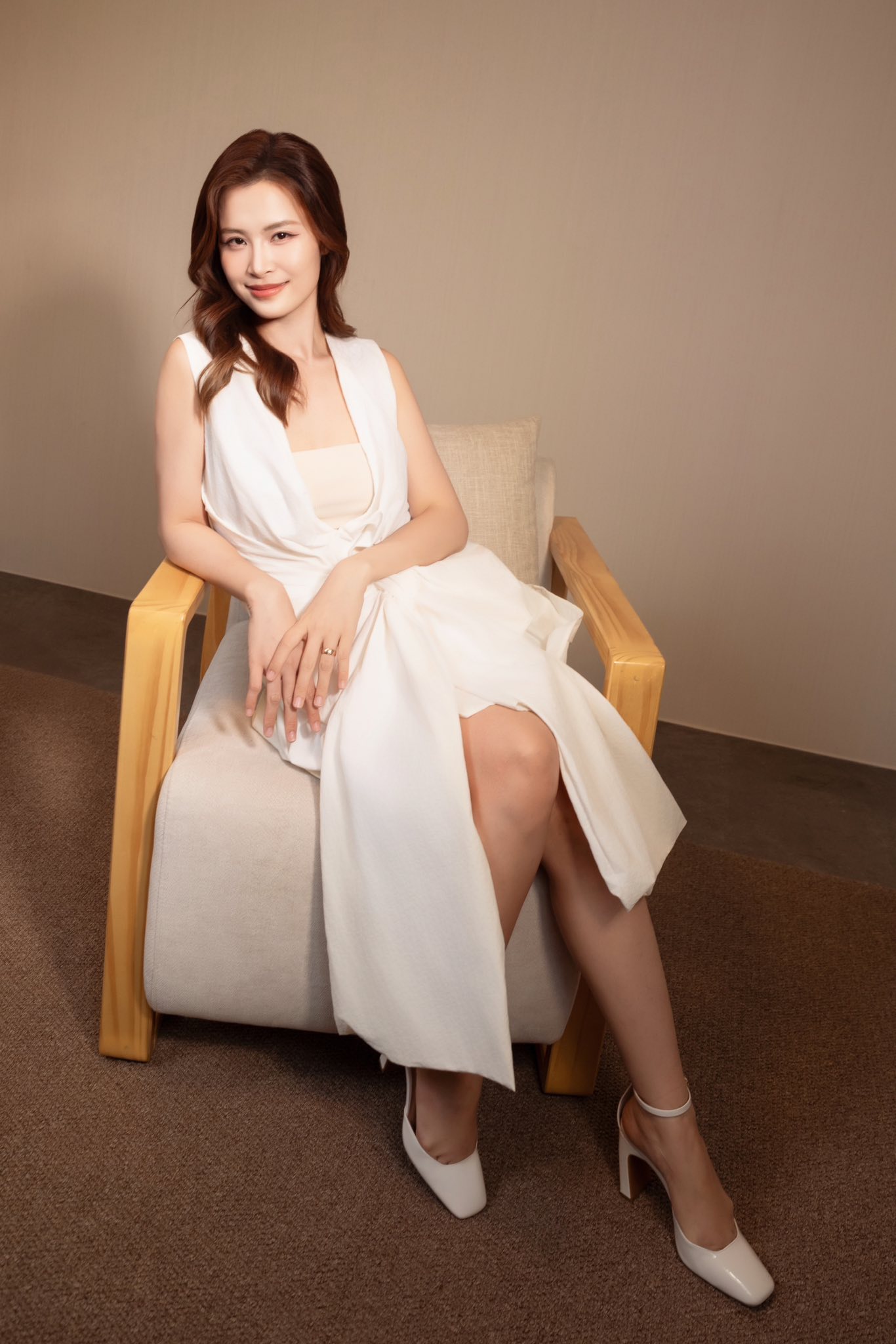 2 tiểu thư chính hiệu của Vbiz: Bố là thiếu gia tập đoàn nhựa giàu nức tiếng, mẹ là ca sĩ top đầu- Ảnh 3.