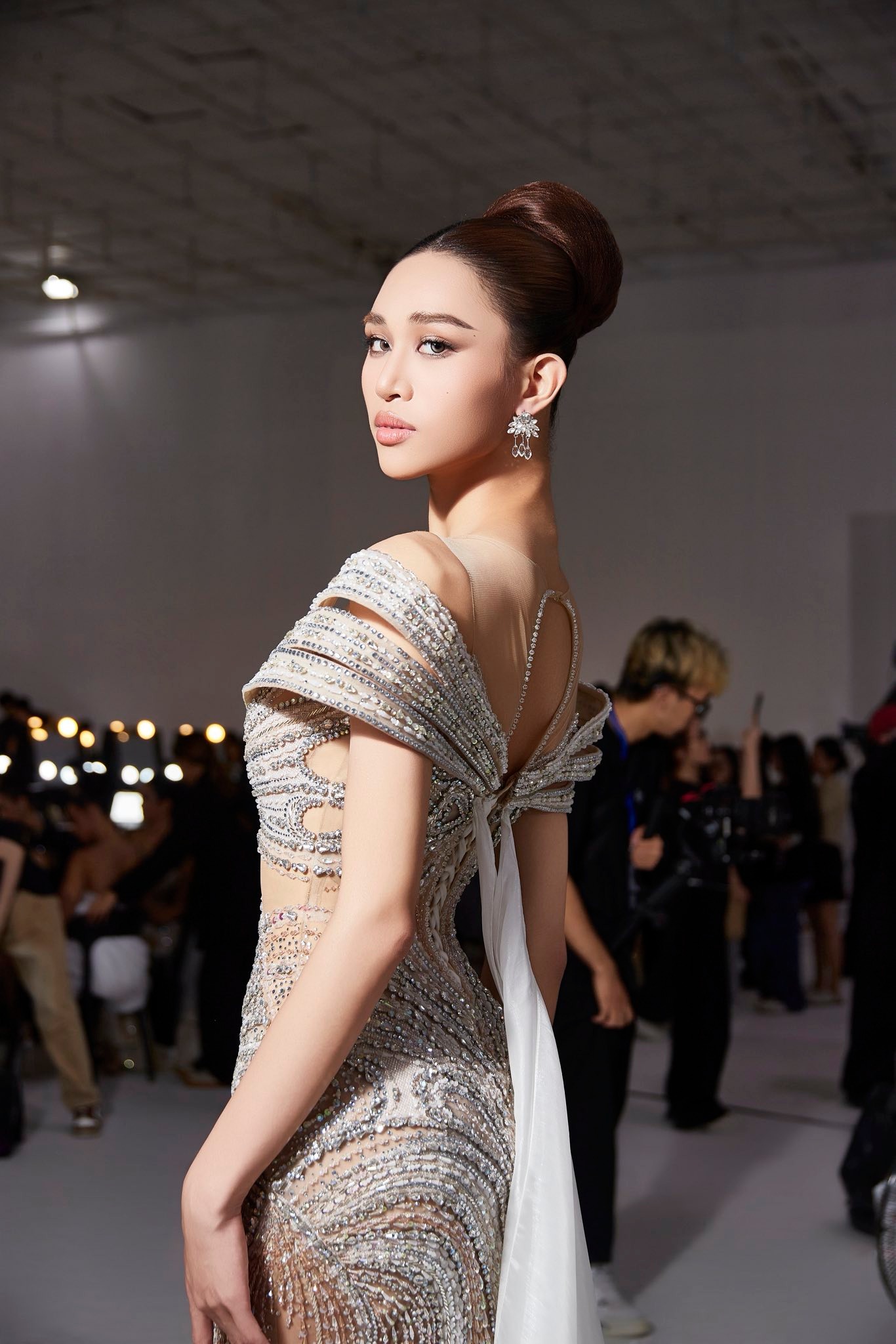 Căng: 1 Á hậu vừa đăng quang đã bị hội chị em cạch mặt, liên tiếp công kích, đe dọa trên MXH- Ảnh 3.