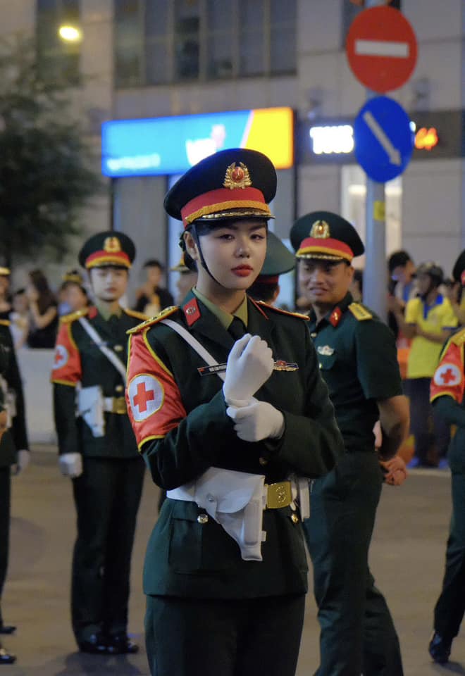 Nhan sắc khiến dân mạng Nhan sắc khiến dân mạng